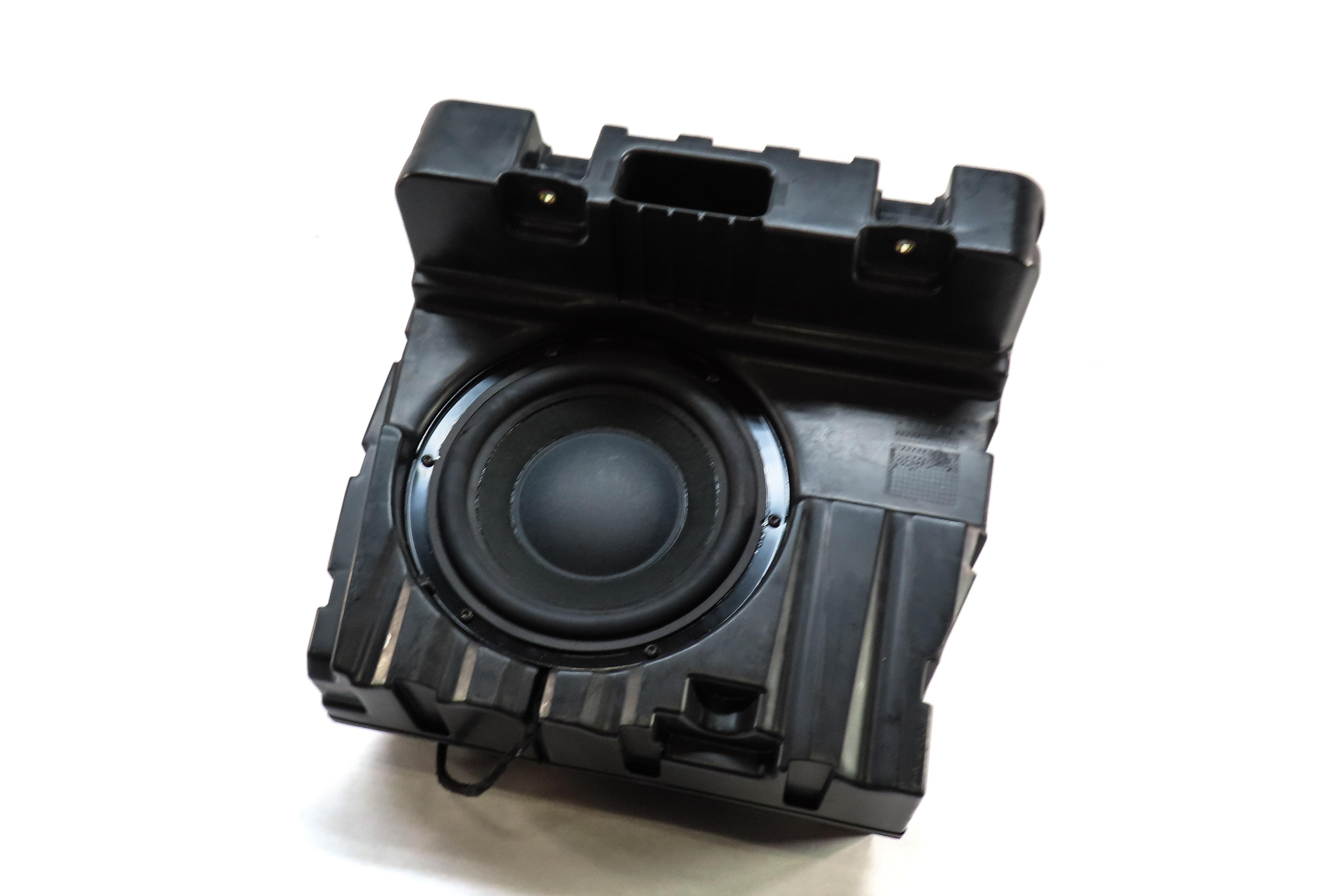 2012 PORSCHE PANAMERA (970 G1) RADIO STEREO BOSE SUBWOOFER WOOFER SPEAKER & BOX — exact item pictured