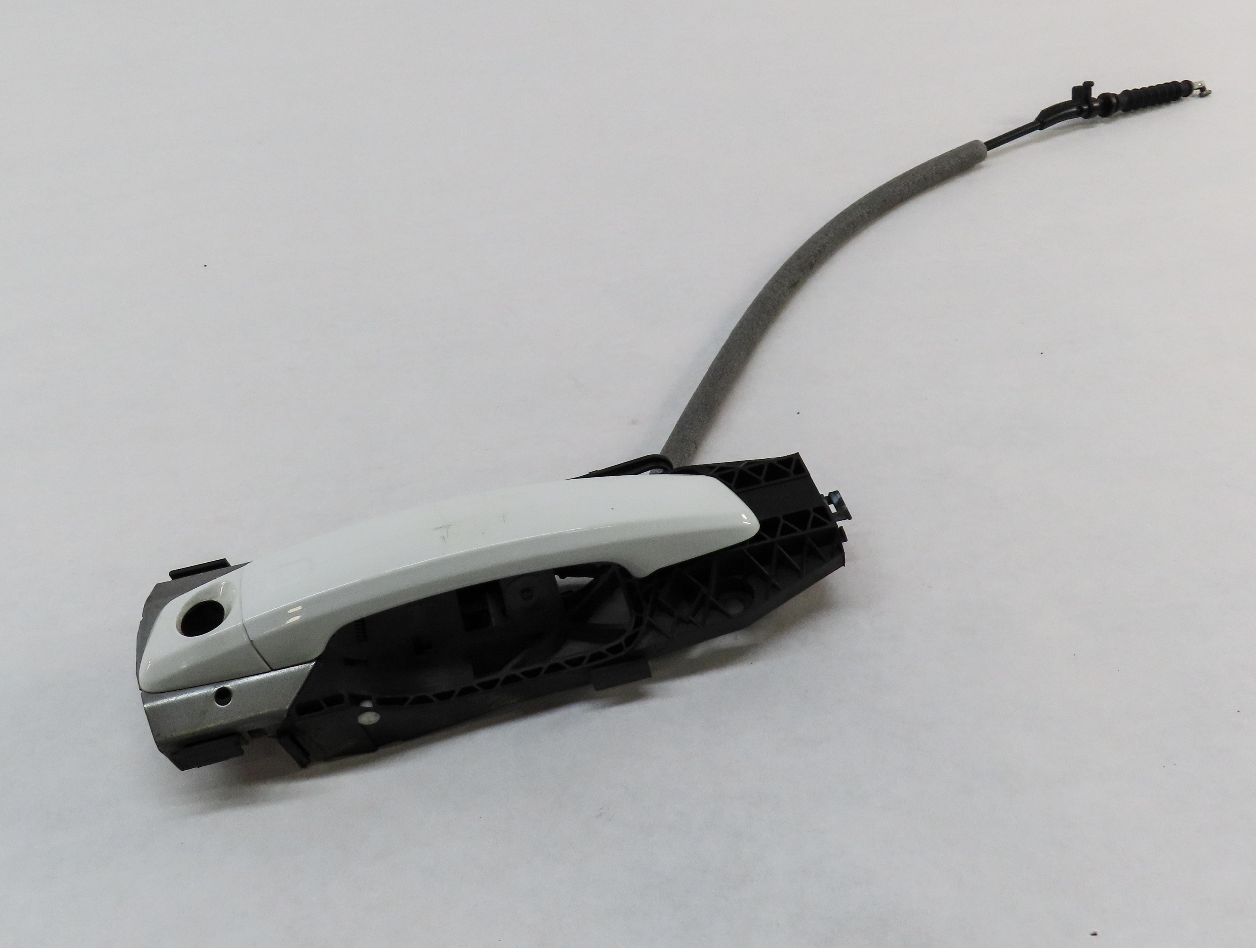 15-19 AUDI A3 S3 RS3 TT (8V MK3) LEFT FRONT DRIVER EXTERIOR DOOR HANDLE (WHITE) — exact item pictured