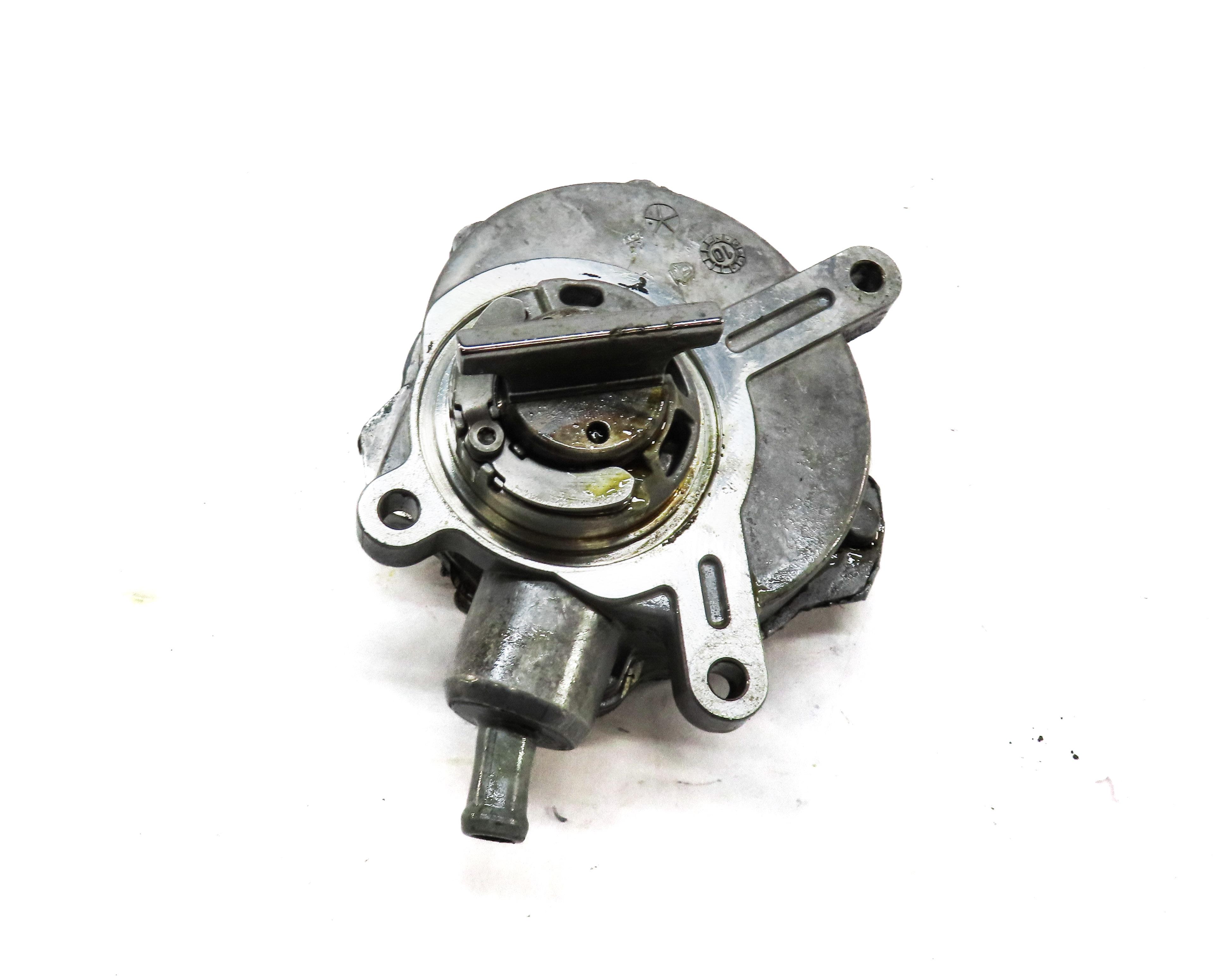03-10 X5 550i 650i 645i 750i 760i E60 E63 E65 E66 E53 E70 V8 BRAKE VACUUM PUMP — exact item pictured