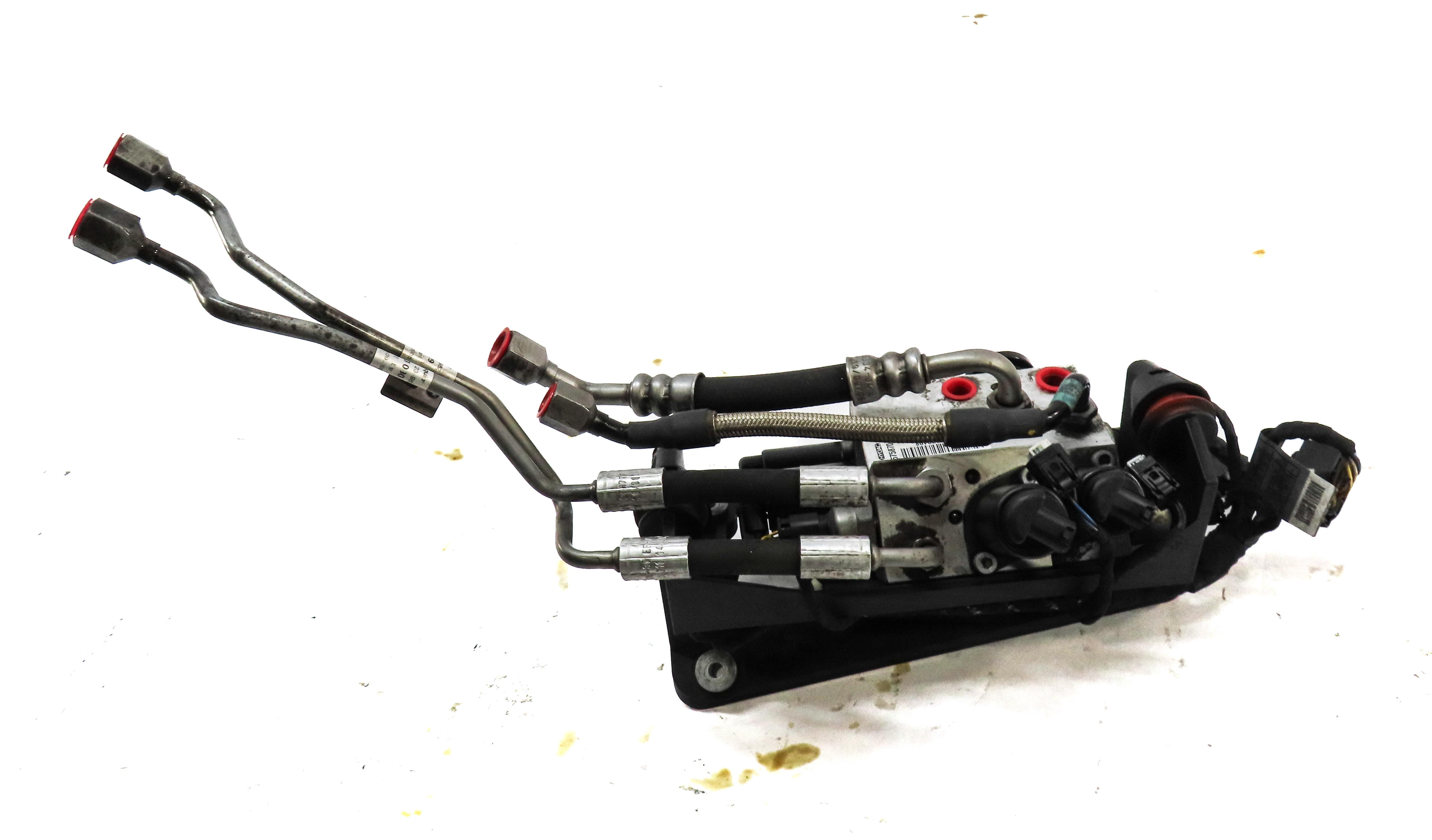 2006 BMW 750i (E65) SUSPENSION DYNAMIC DRIVE ACTIVE STEERING VALVE BLOCK 6907314 — exact item pictured