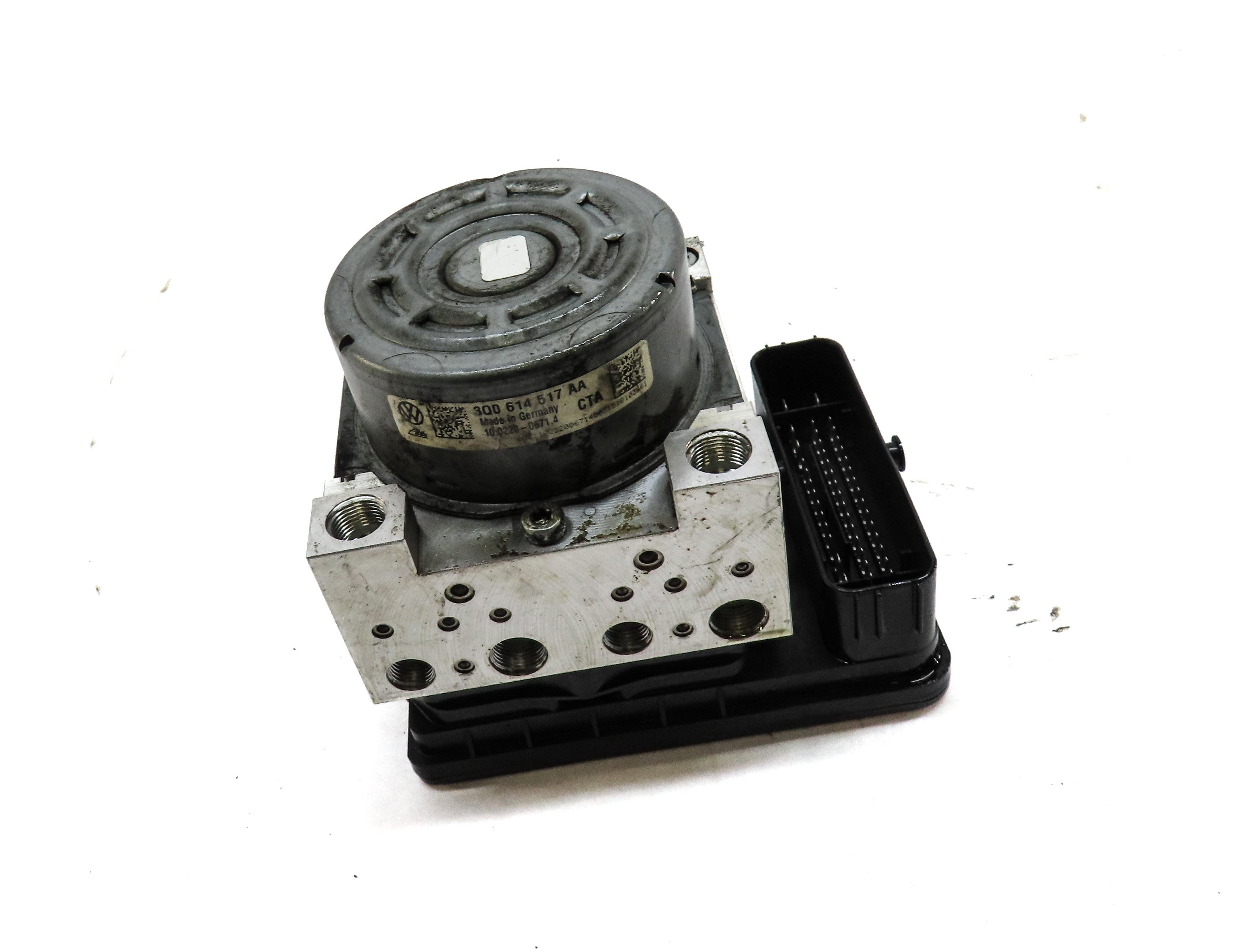 2015-2016 AUDI A3 (8V) ABS ANTI LOCK BRAKE PUMP w/ MODULE — exact item pictured