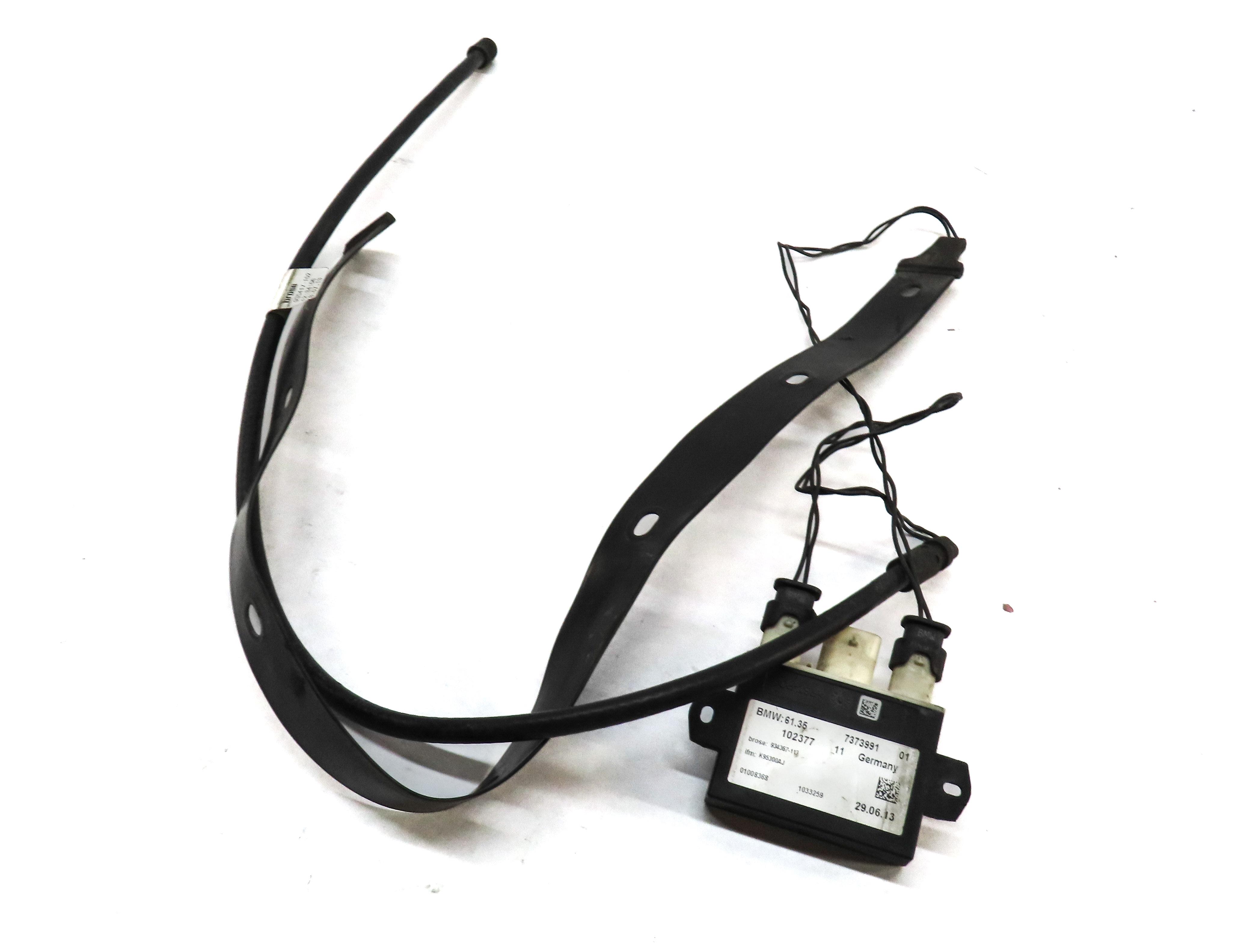 12-17 BMW 3 4 5 7 X3 X6 (F01 F10 F30) TRUNK KICK PAD SENSOR SMART OPENER MODULE — exact item pictured