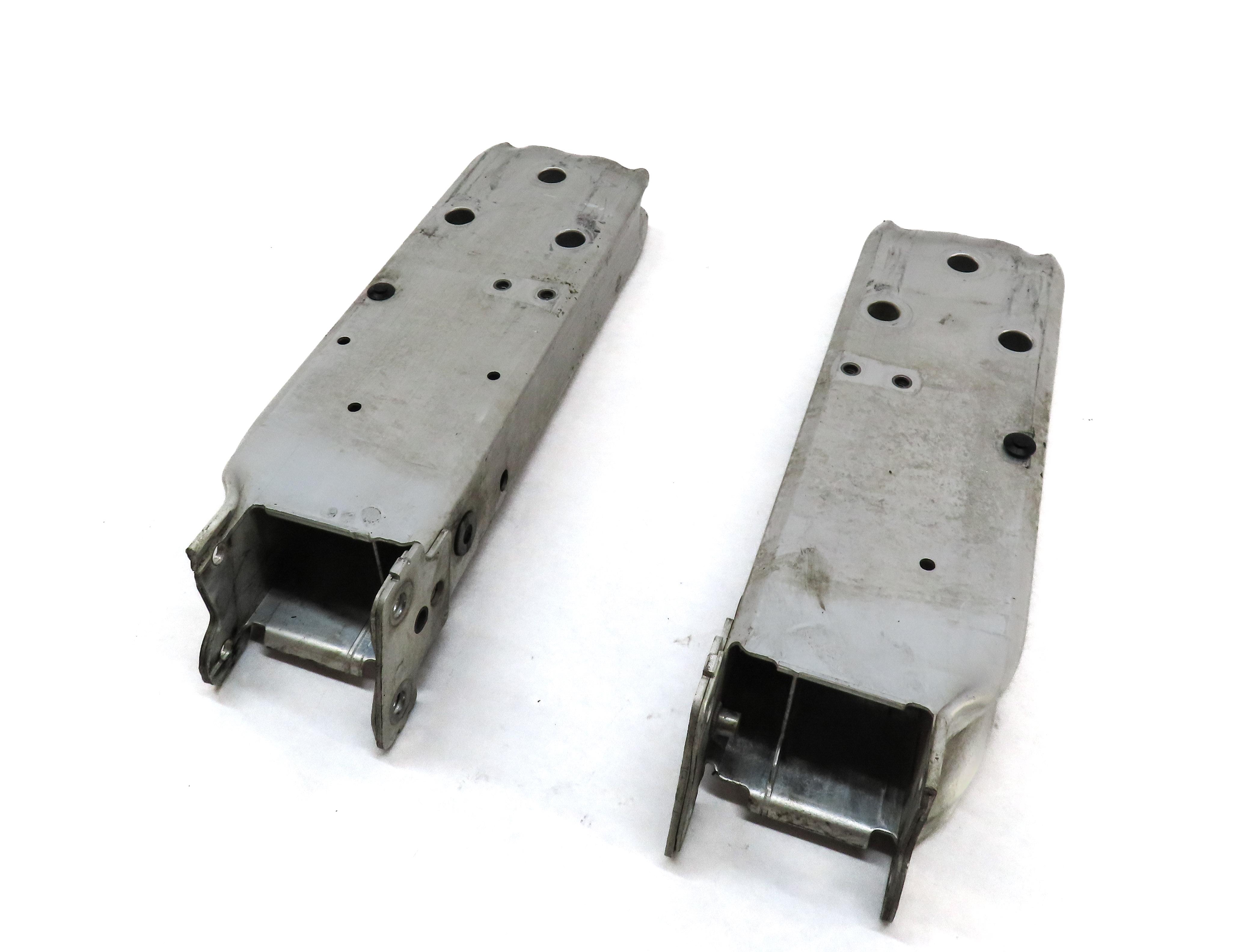 2014 BMW 335iGT (F34) FRONT LEFT & RIGHT BUMPER REINFORCEMENT BAR BRACKET SET 2 — exact item pictured