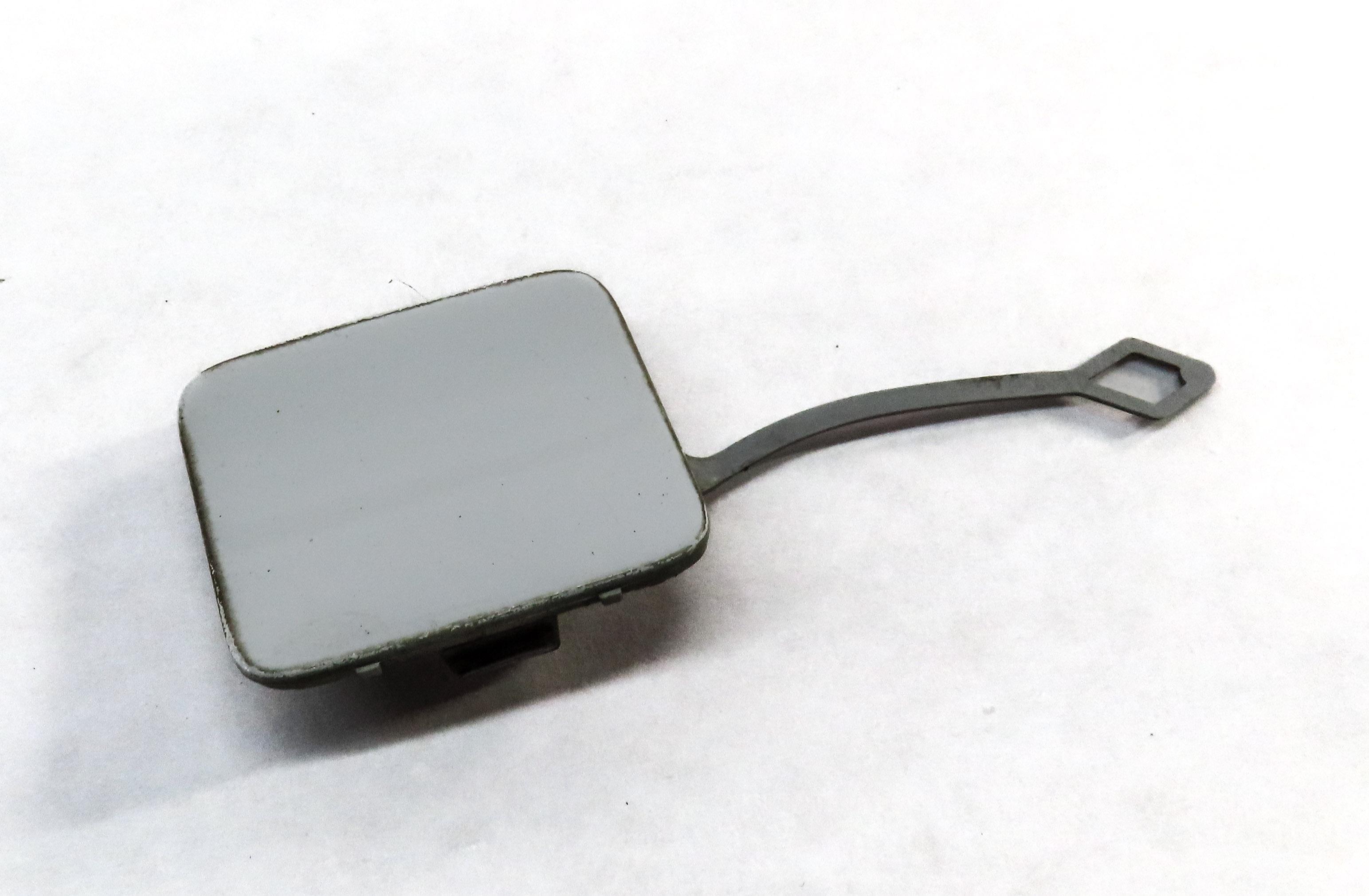 2016 AUDI A3 E-TRON (8V 8VF) REAR TOWING EYE TOW HOOK COVER TRIM (GLACIER WHITE) — exact item pictured