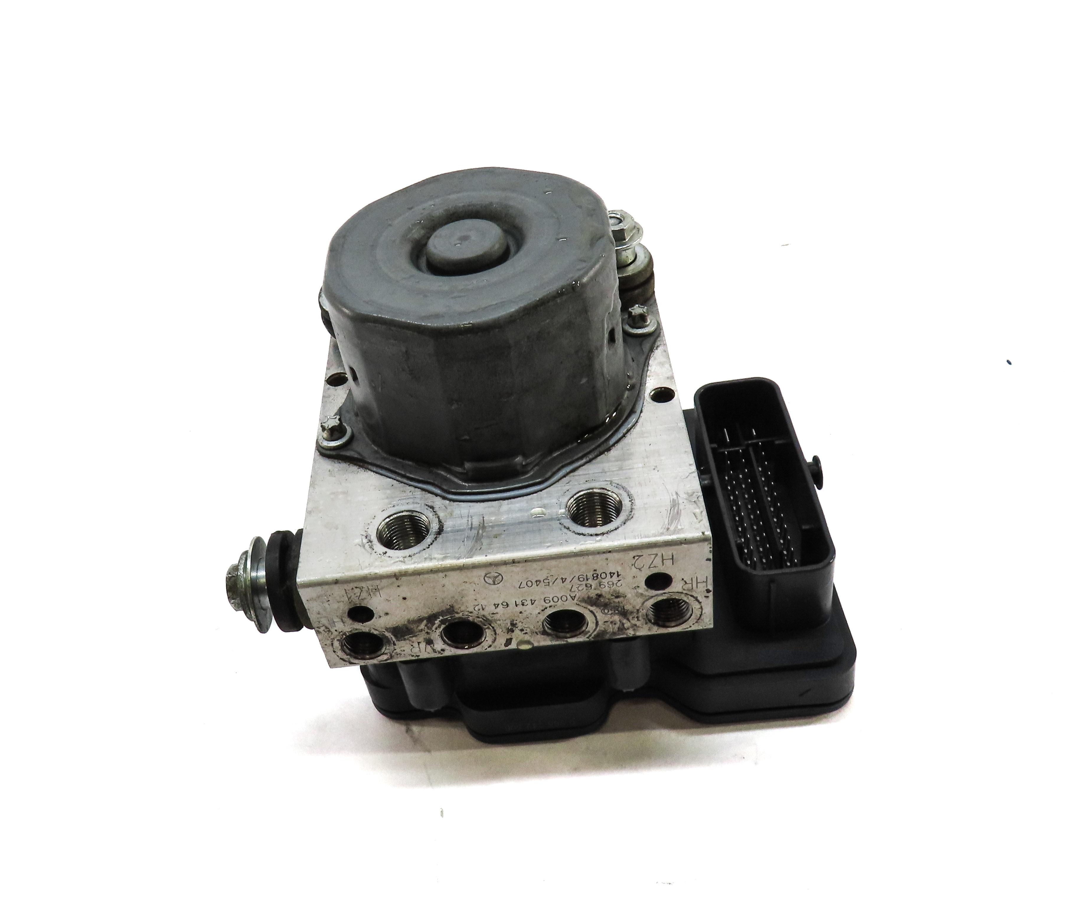 14-19 MERCEDES B250 CLA250 (C117 W246) ANTI-LOCK ESP ABS BRAKE PUMP w/ MODULE — exact item pictured