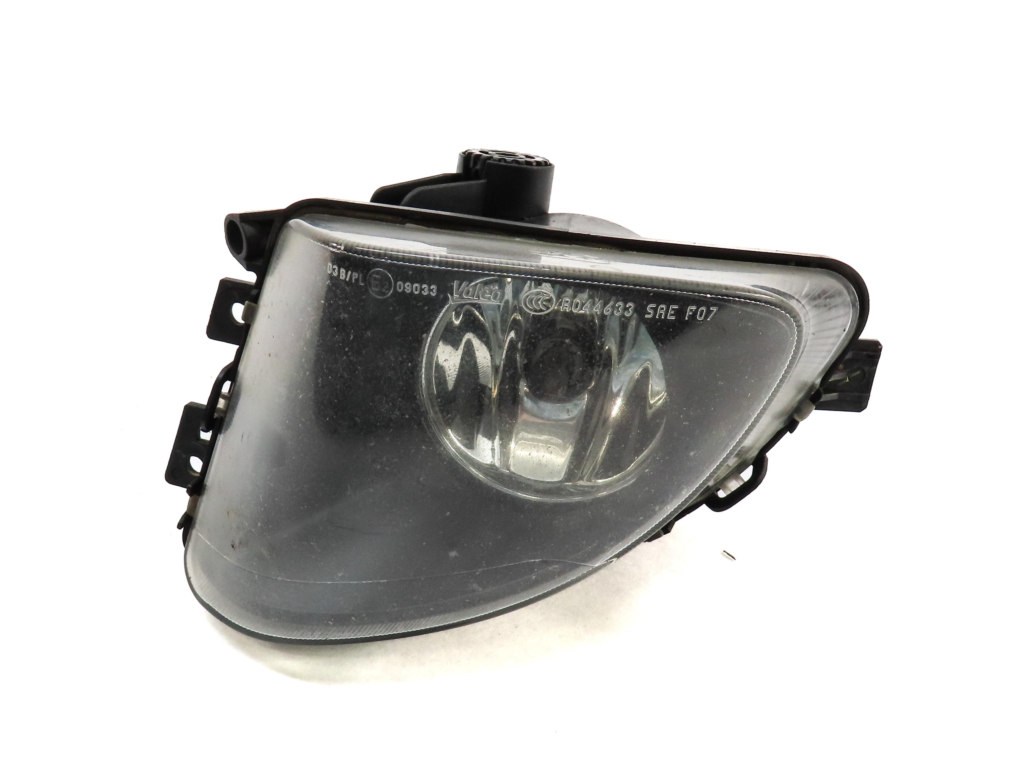 2010-2013 BMW 535iGT 550iGT (F07) FRONT LEFT DRIVER FOGLIGHT FOG LIGHT LAMP — exact item pictured