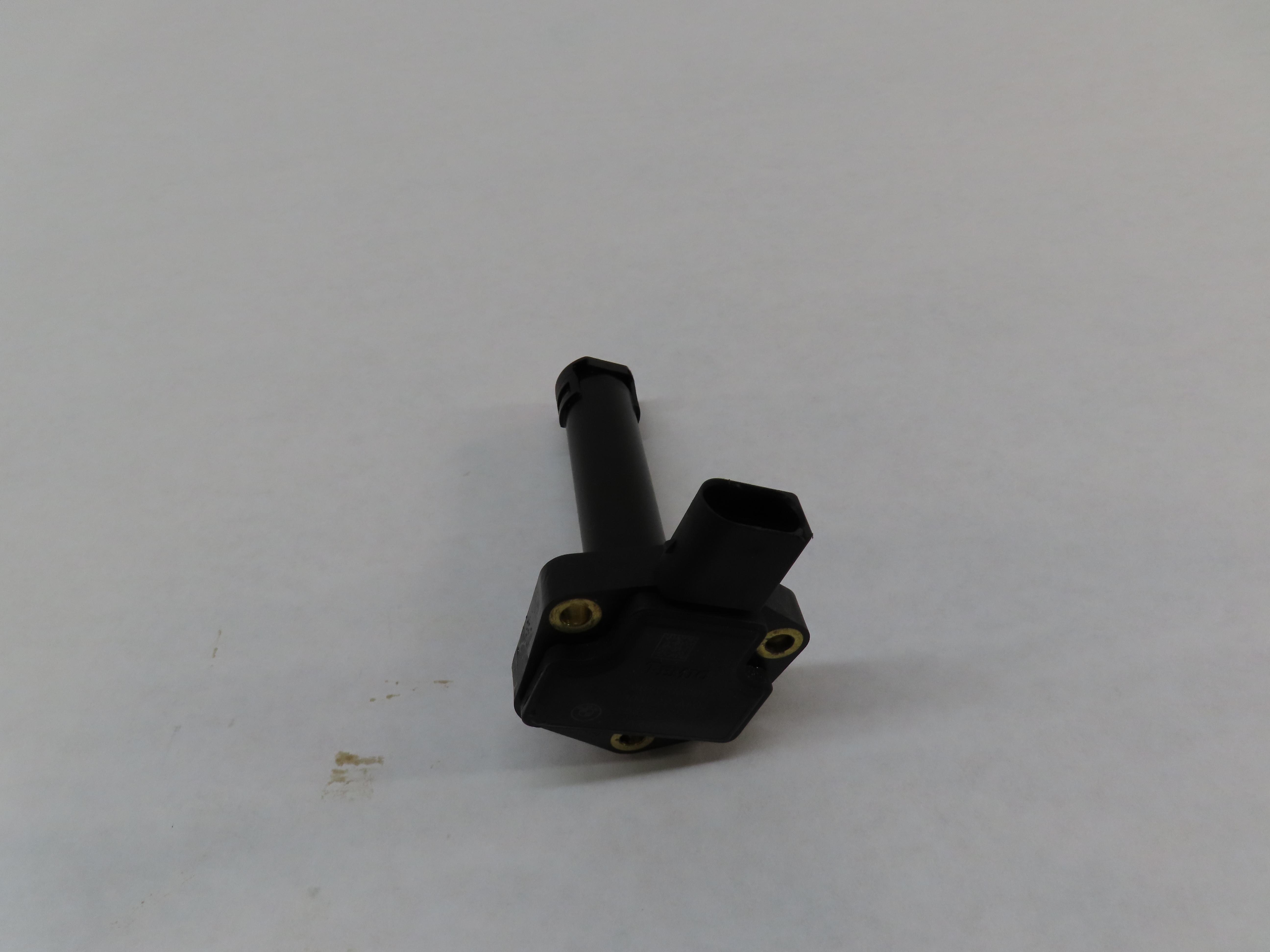 2010 BMW 535iGT (F07) 3.0L N55 ENGINE OIL LEVEL SENSOR SENDER — exact item pictured