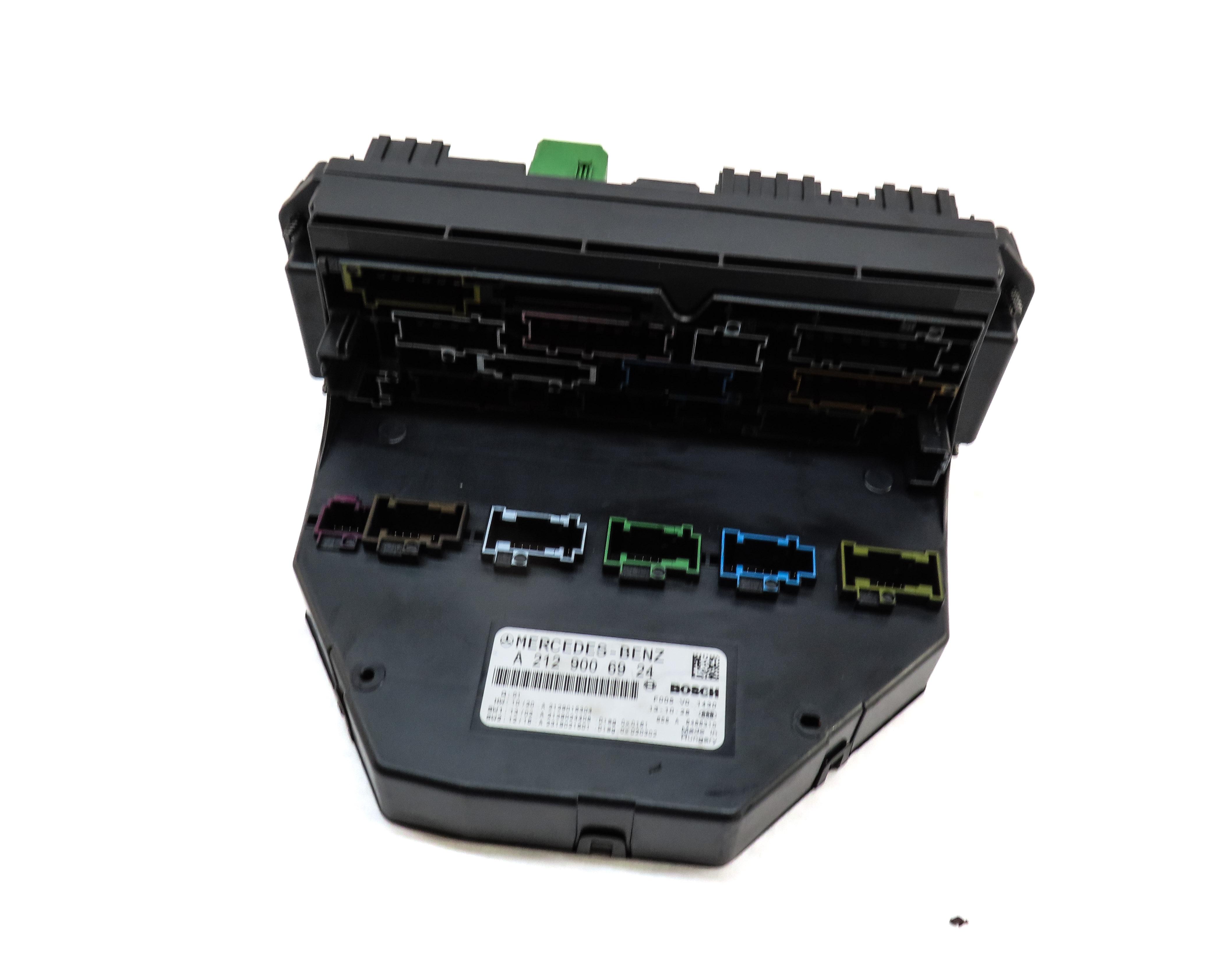 2014 MERCEDES E350 (C207) COUPE FRONT SIGNAL ACQUISITION CONTROL MODULE SAM BOX — exact item pictured