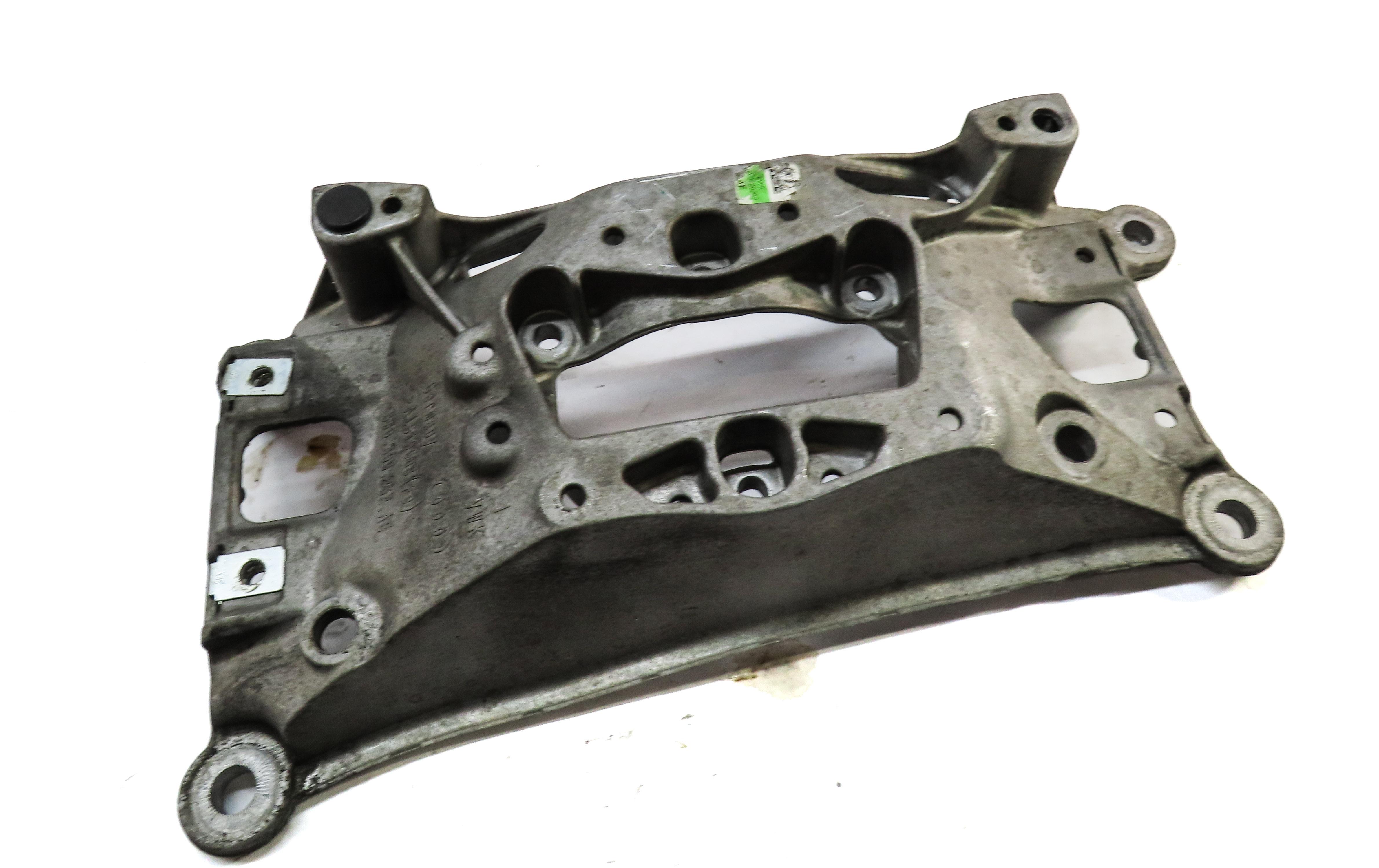 2017 AUDI A4 (B9 8W) 2.0L AWD A/T AUTOMATIC TRANSMISSION CROSSMEMBER BRACKET — exact item pictured