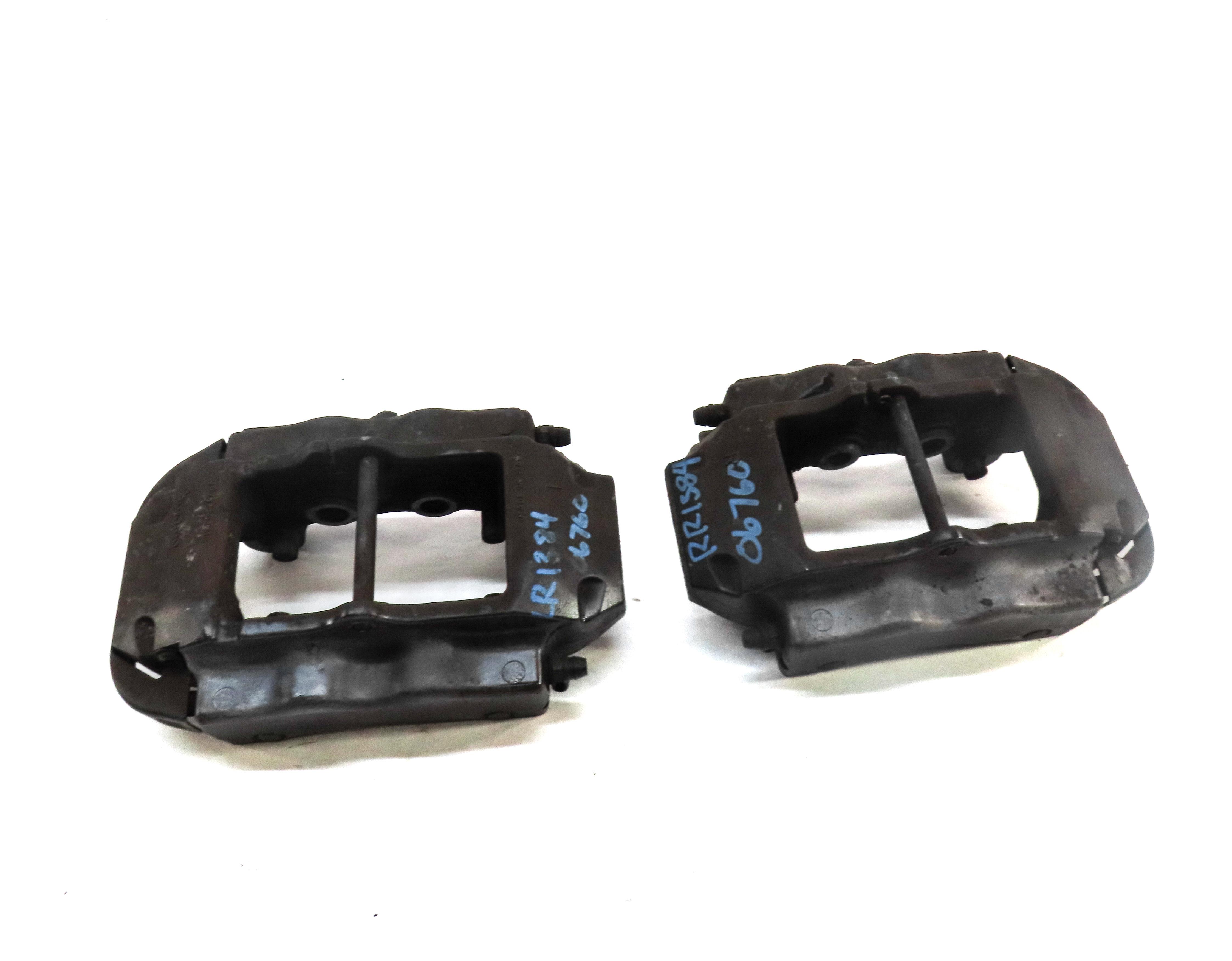 04-15 VW TOUAREG AUDI Q7 (4L) REAR LEFT & RIGHT DISC BRAKE CALIPER SET-2 BREMBO — exact item pictured