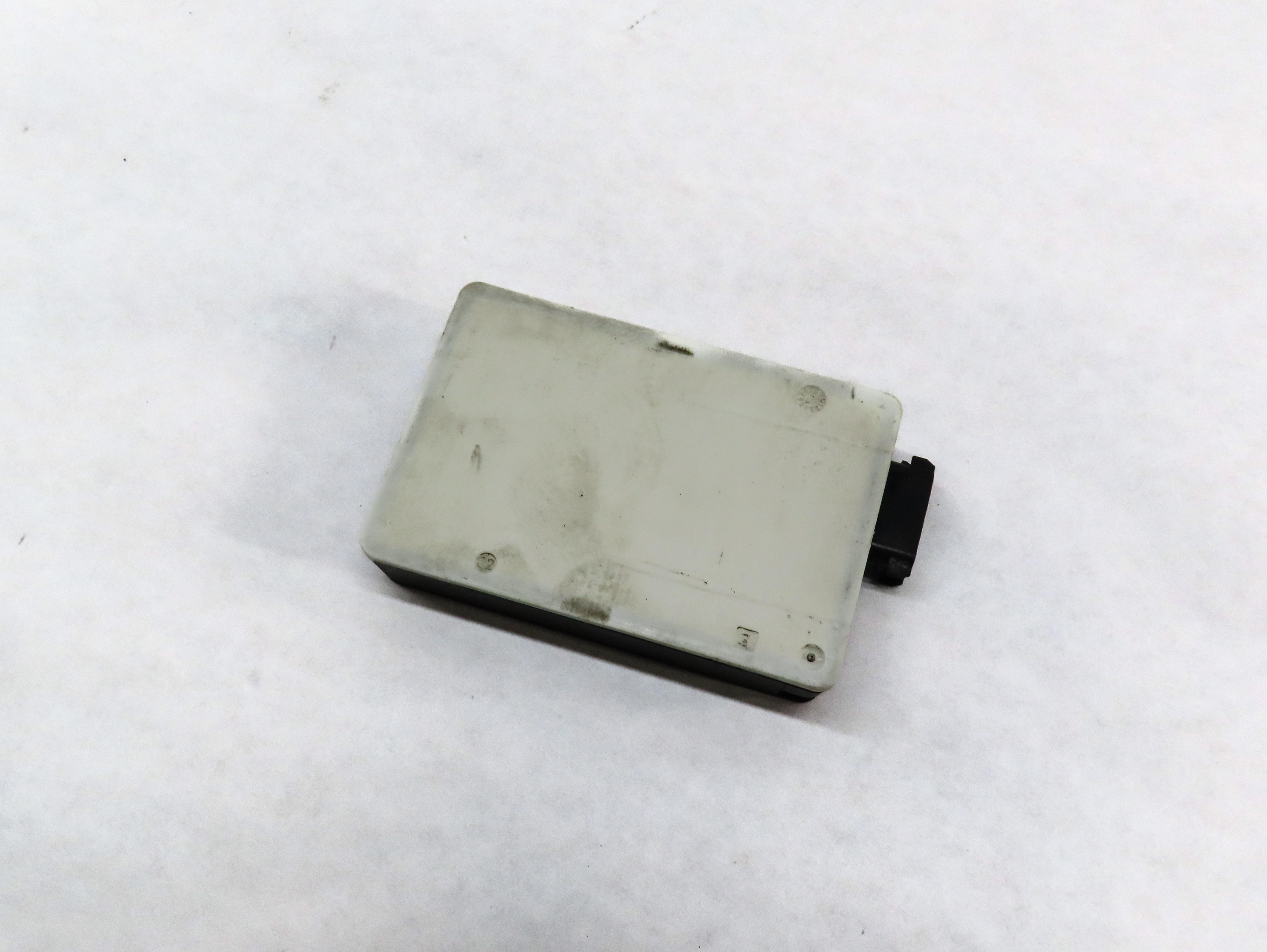 2014 MERCEDES GL350 GL450 GL550 GL63 CLS550 (C218 X166) BLIND SPOT RADAR MODULE — exact item pictured
