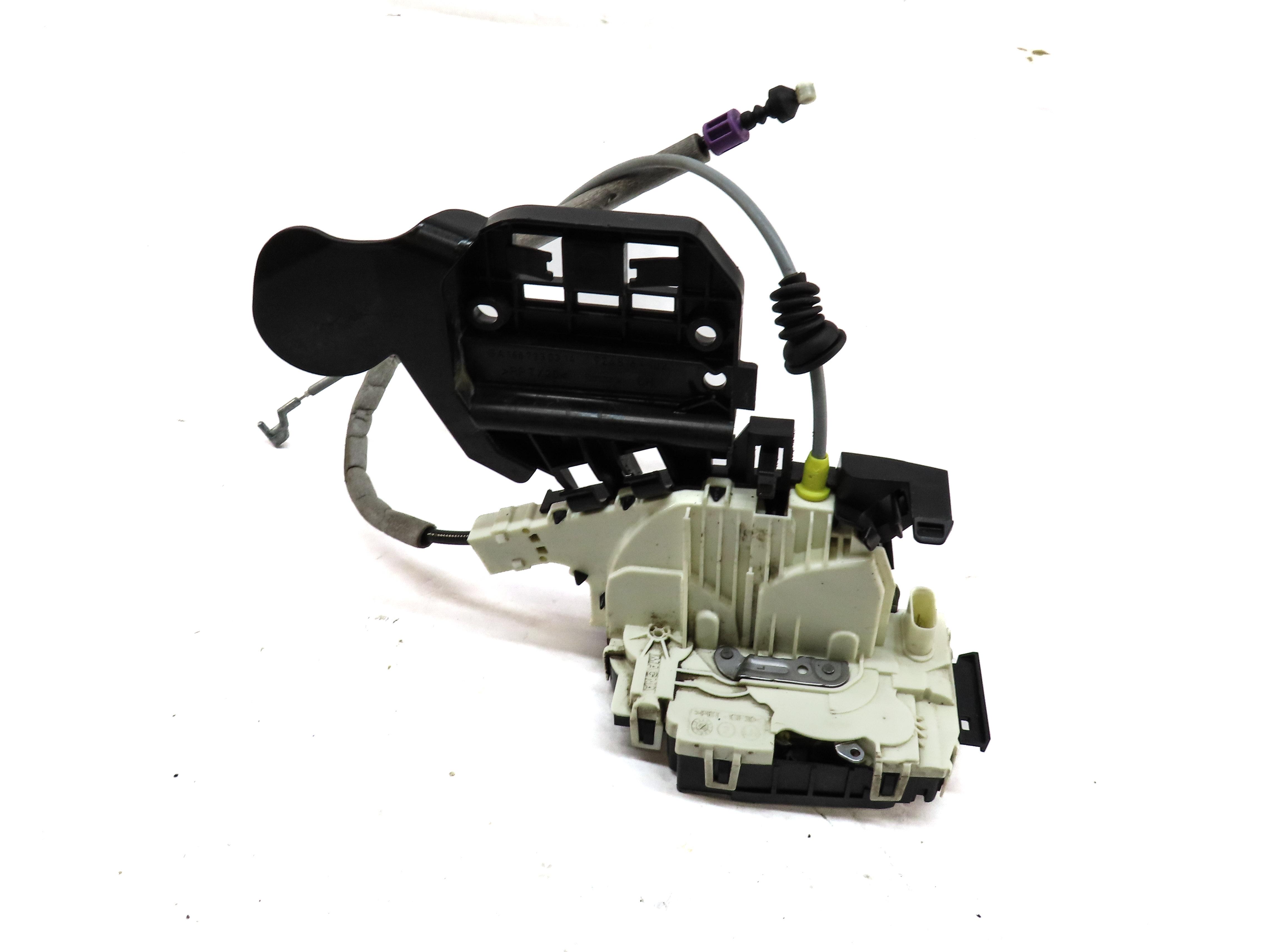 12-20 MERCEDES B GL GLC GLA ML (W166 W242 X166) LEFT FRONT DRIVER DOOR LATCH — exact item pictured
