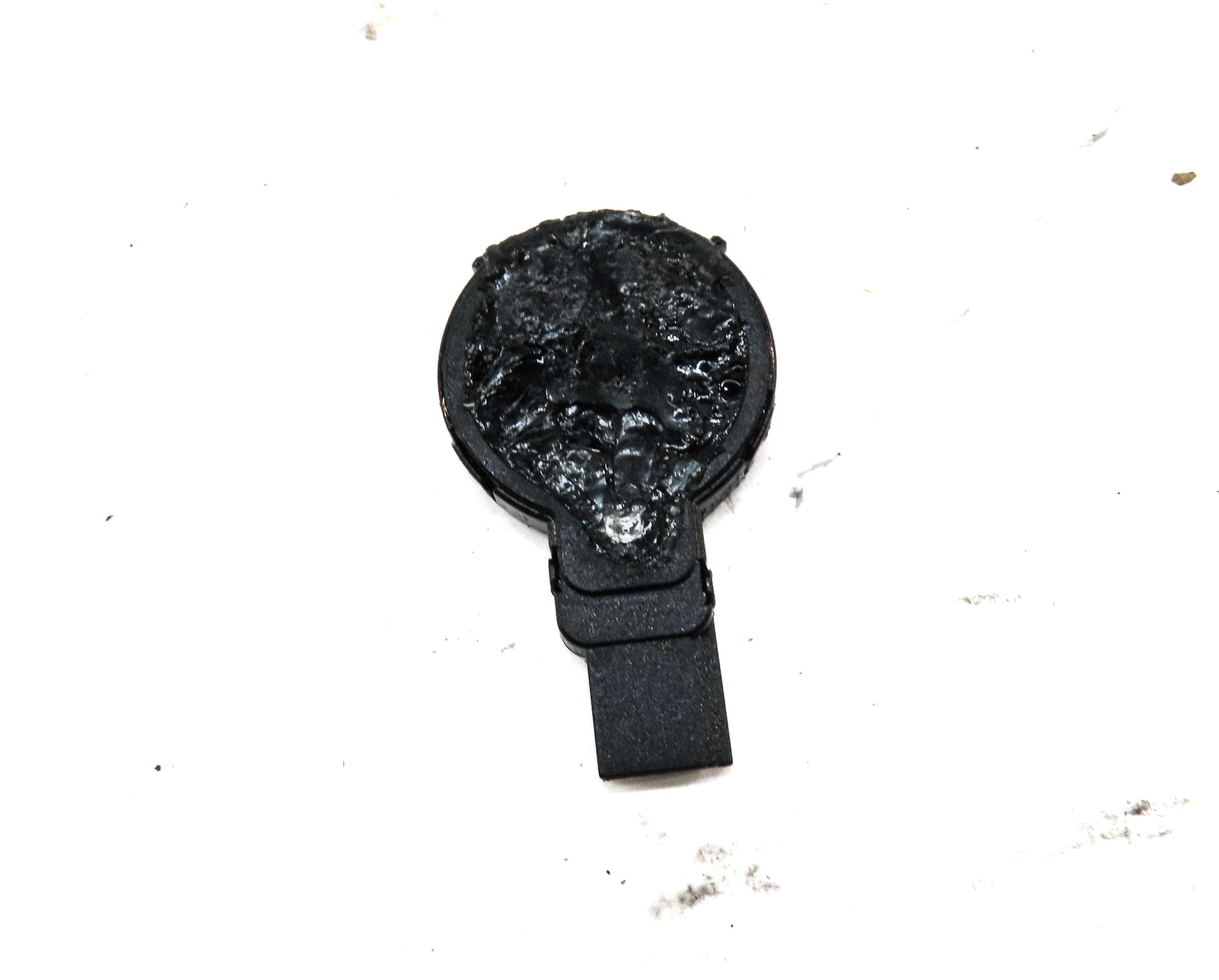 2012 AUDI A7 (C7 4G8) RAIN & LIGHT SENSOR UPPER FRONT WINDSHIELD 8K0955559 — exact item pictured