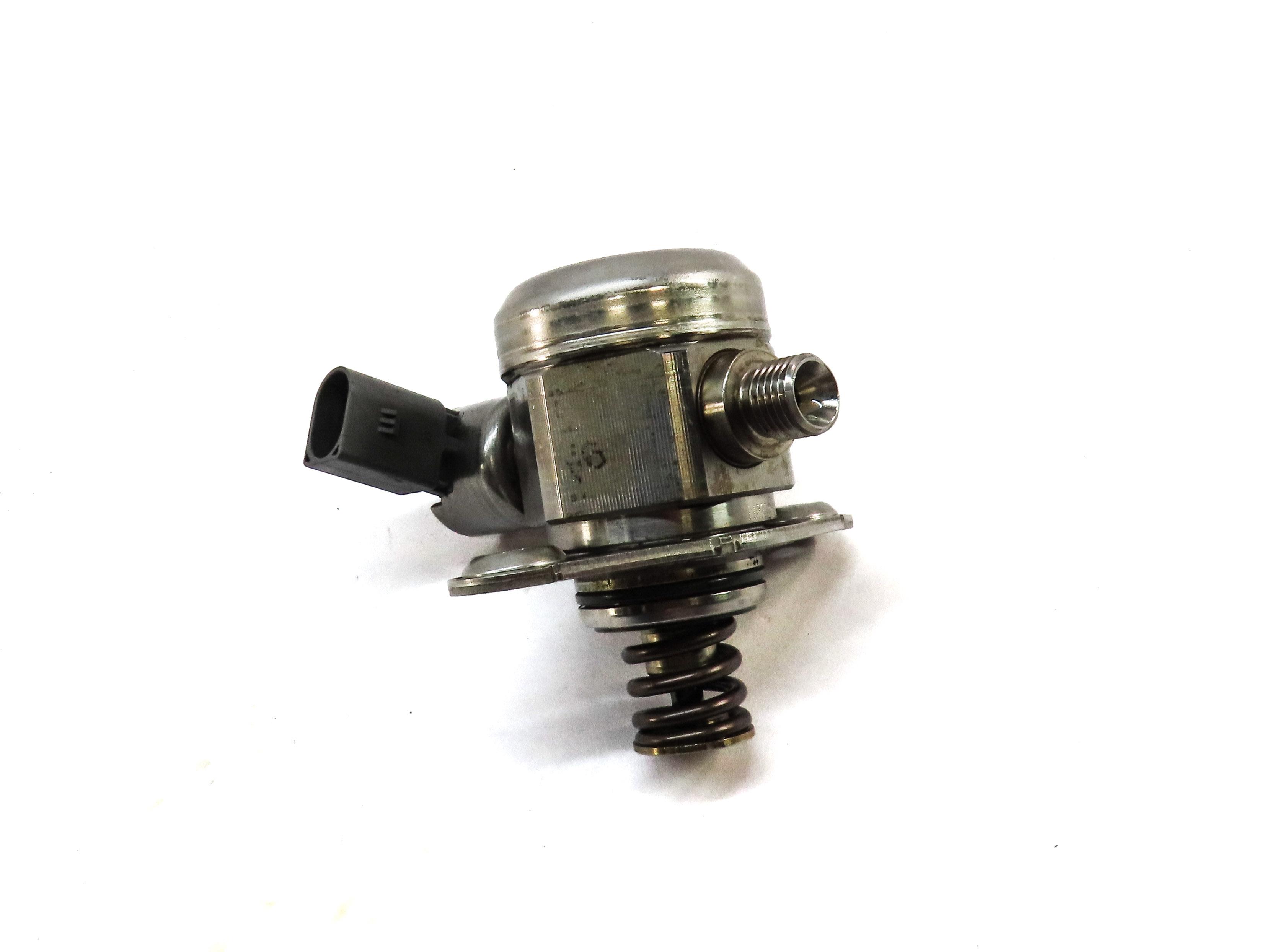 08-14 BMW 5 6 7 X5 X6 F01 F10 E70 E71 4.4L MECHANICAL HIGH PRESSURE FUEL PUMP — exact item pictured