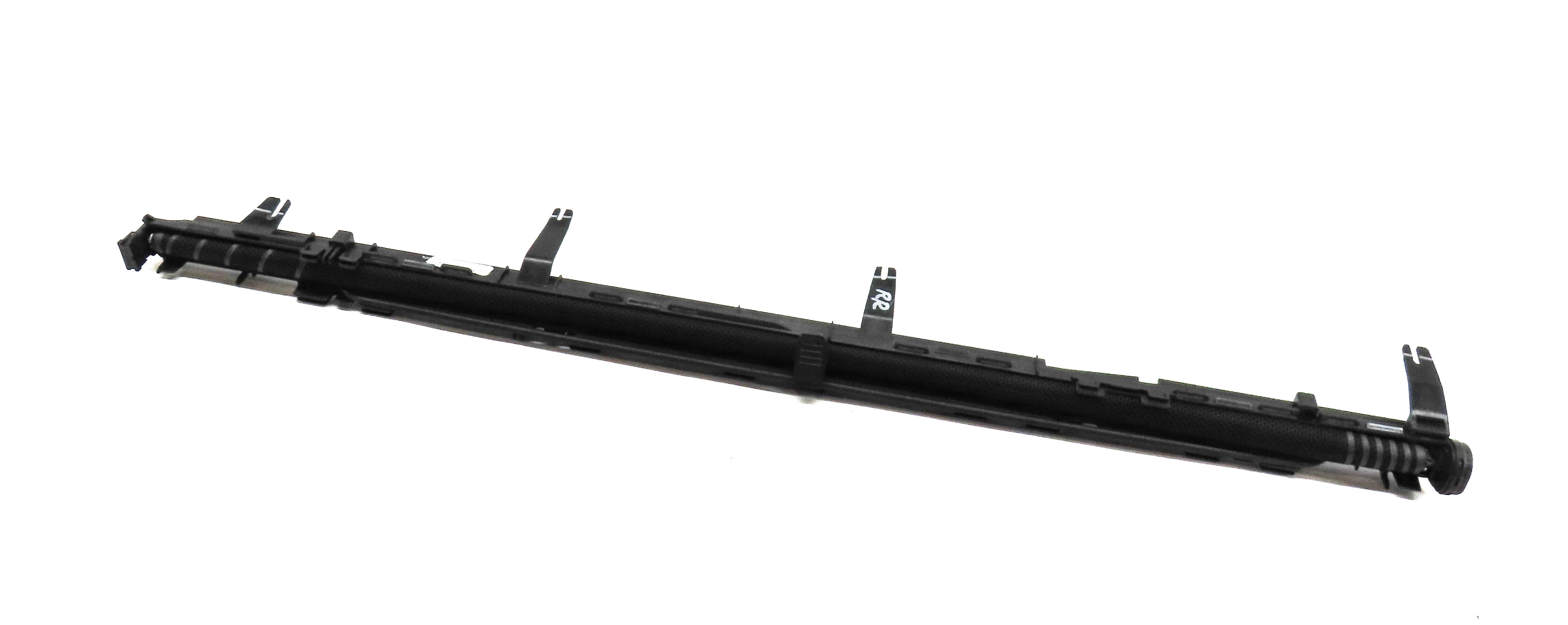 2007-2013 BMW X5 (E70) RIGHT REAR RETRACTABLE WINDOW SUN SCREEN PRIVACY SHADE — exact item pictured