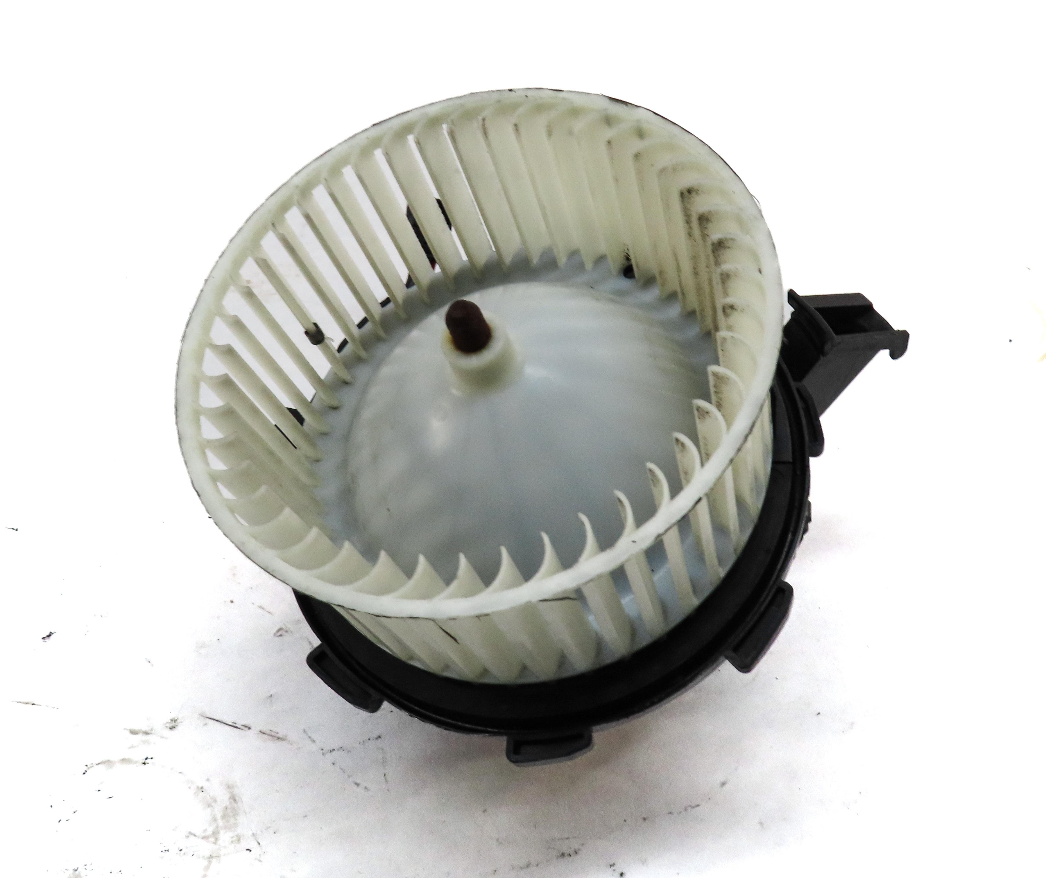 2013-2017 AUDI A4 S4 A5 S5 Q5 (B8 8K 8T 8R) FRONT HEATER A/C BLOWER FAN MOTOR — exact item pictured