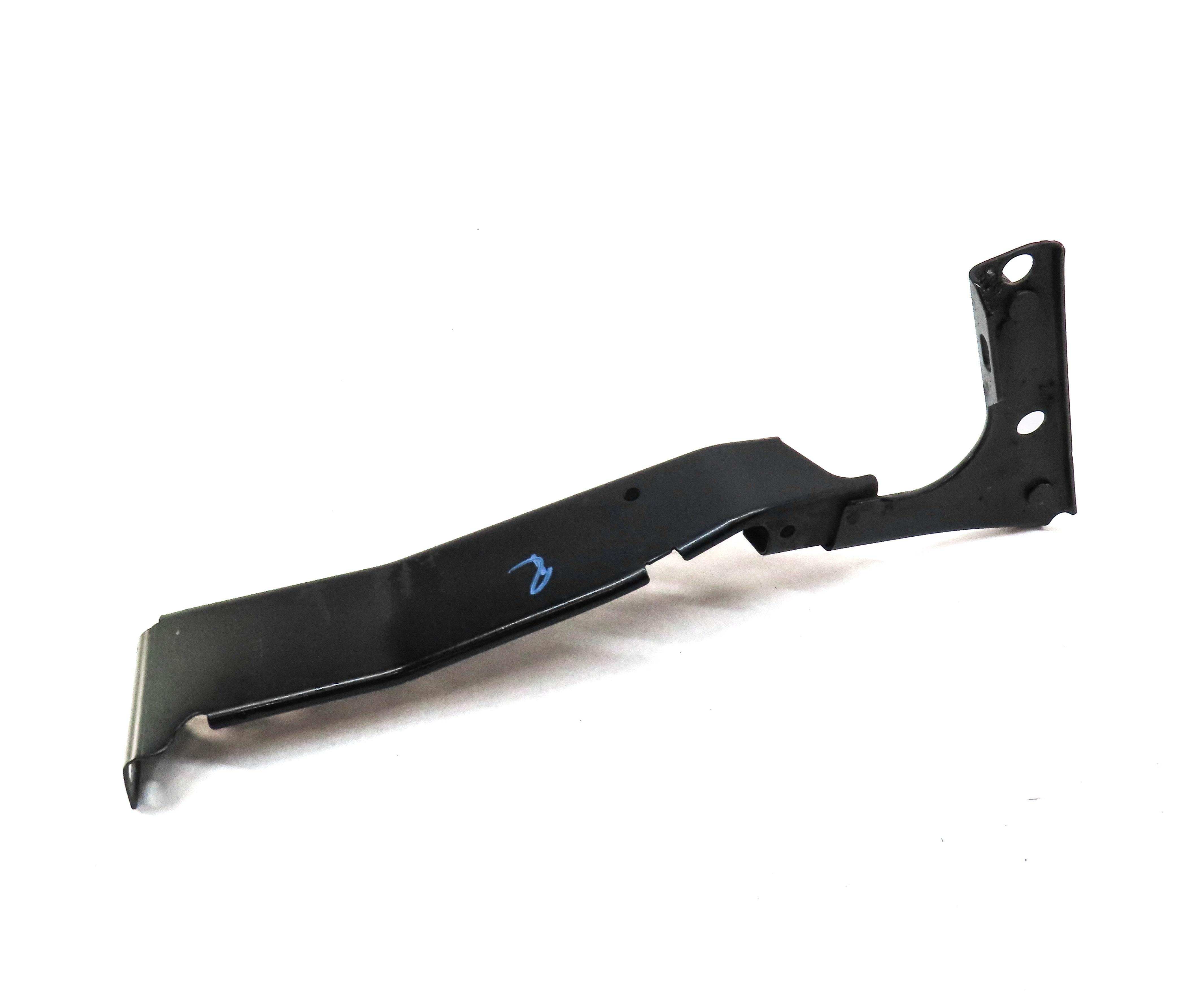 2013 AUDI S5 (B8 8T) FRONT RIGHT PASSENGER FENDER MOUNT MOUNTING BRACKET (BLUE) — exact item pictured