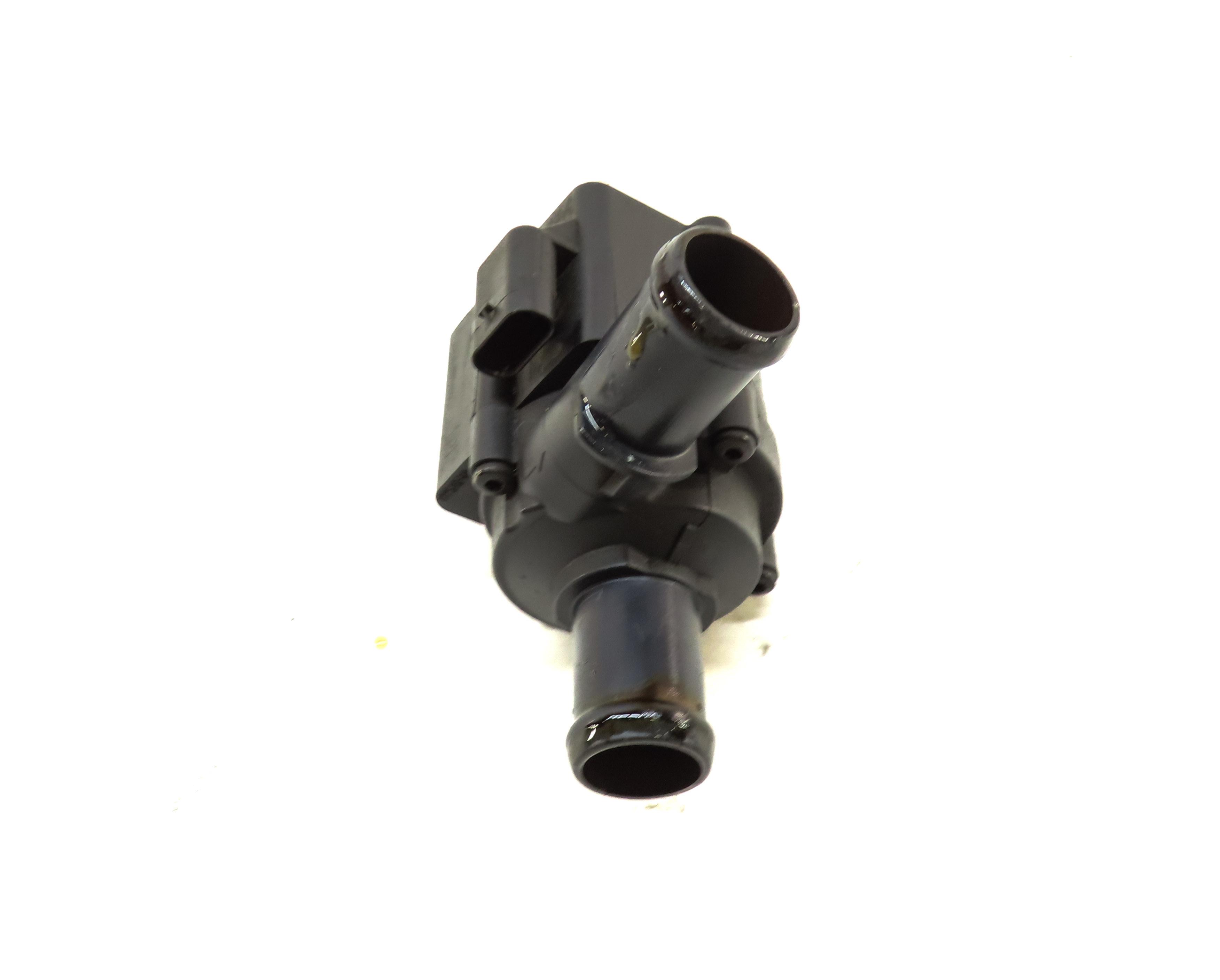 2015 AUDI Q3 (8U) AWD 2.0L CCTA ENGINE AUX AUXILIARY WATER COOLANT PUMP — exact item pictured