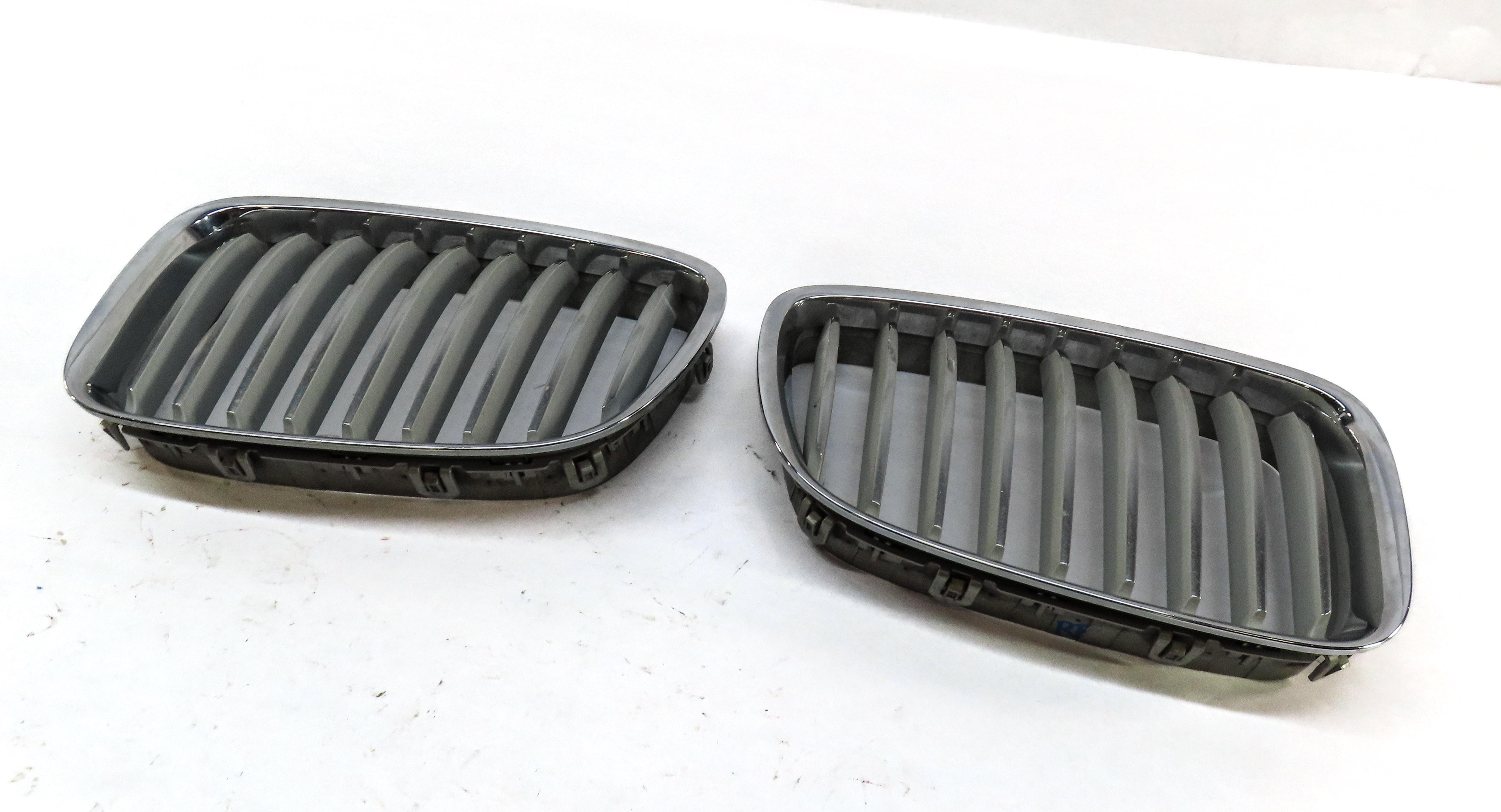 10-13 BMW 535iGT 550iGT (F07) FRONT LEFT & RIGHT HOOD VENT GRILLE SET-2 (CHROME) — exact item pictured