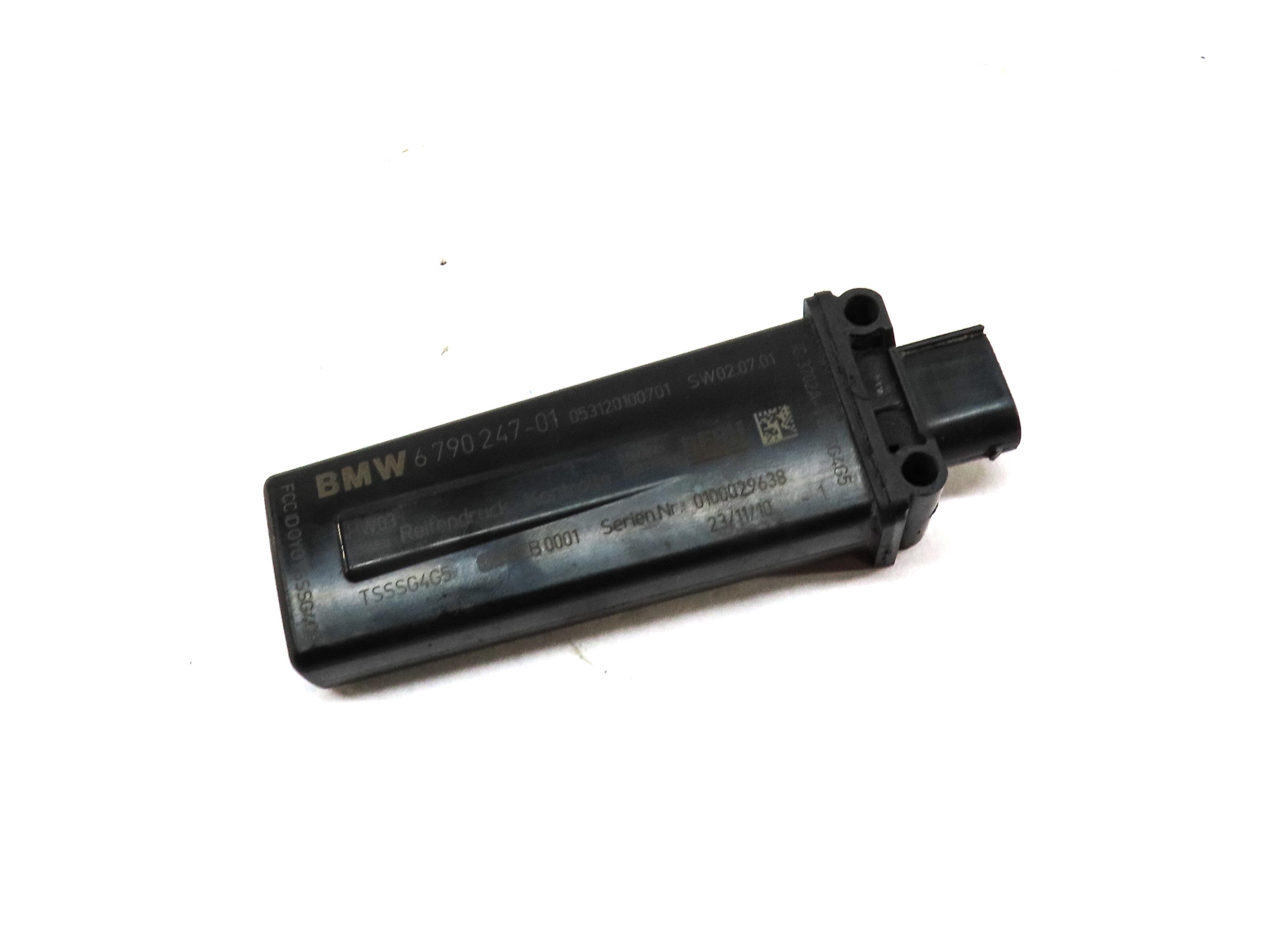 11-18 BMW 5 7 M5 M6 X3 X4 (F01 F06 F10 F12 F25 F26) TPMS SENSOR ANTENNA MODULE — exact item pictured