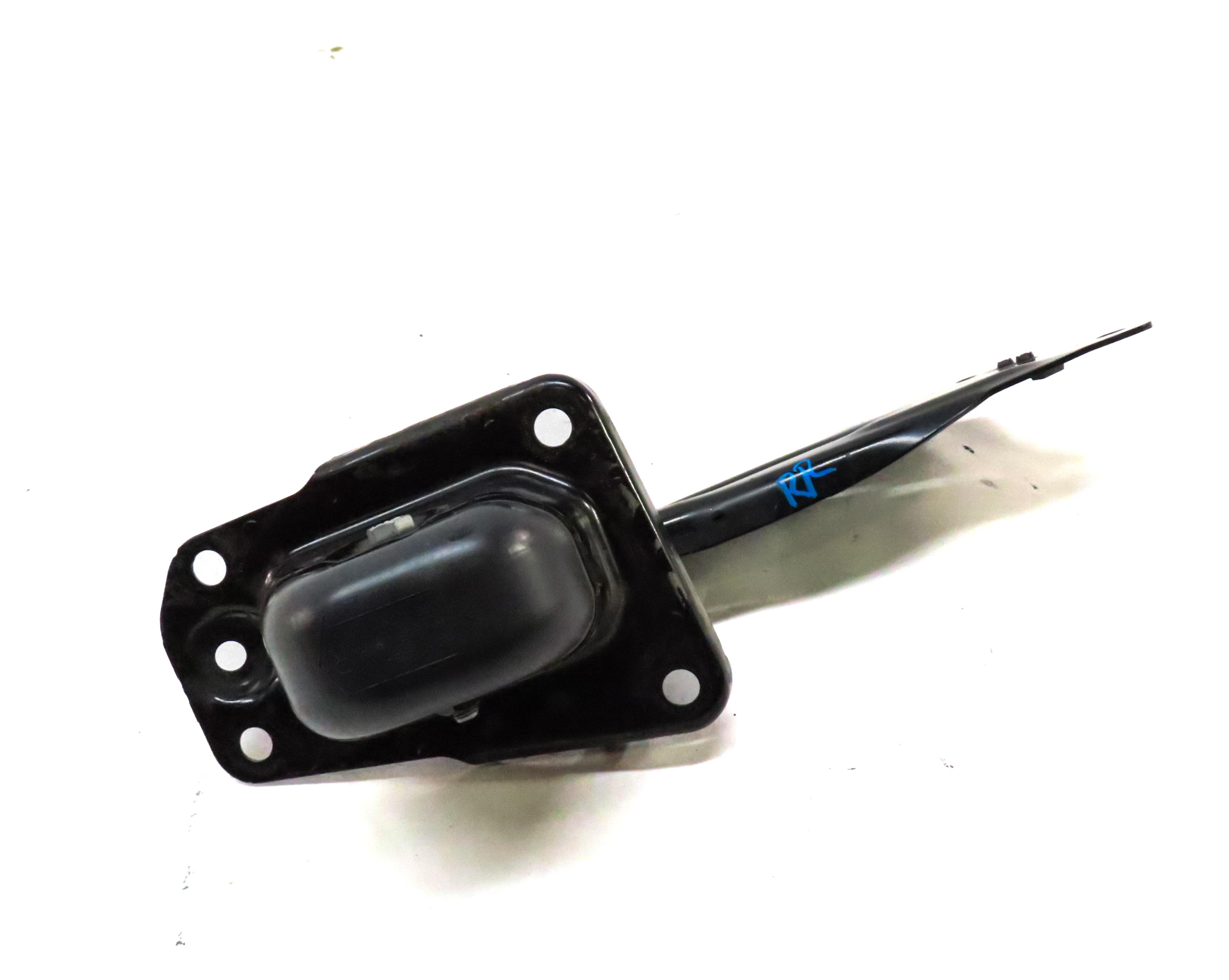 2015-2019 AUDI VW GOLF / A3 S3 RS3 TT (8V MK3) RIGHT PASSENGER REAR TRAILING ARM — exact item pictured