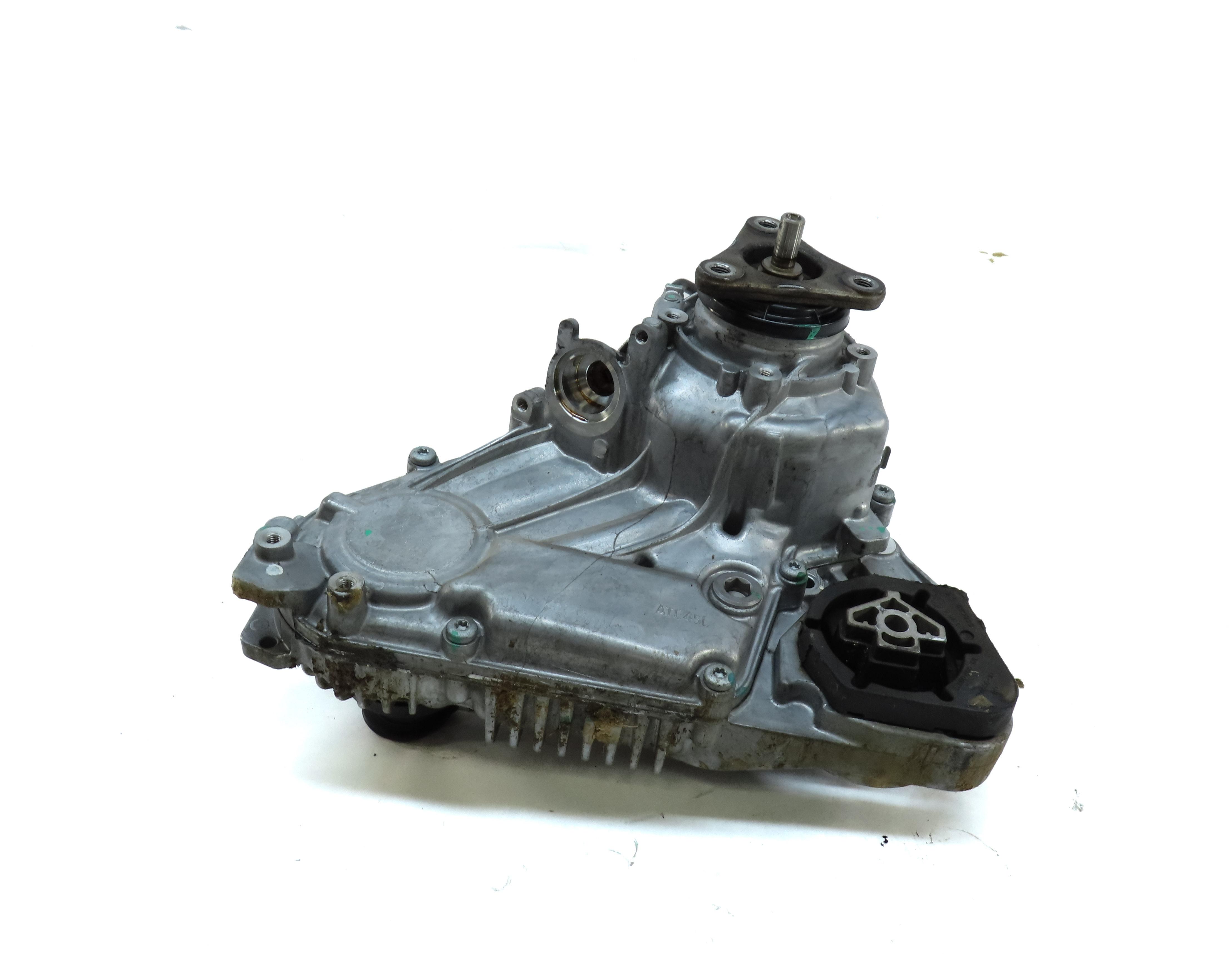 12-18 BMW X3 X4 X5 X6 (F15 F16 F25 F26) 2.0L / 3.0D / 3.0L FRONT TRANSFER CASE — exact item pictured