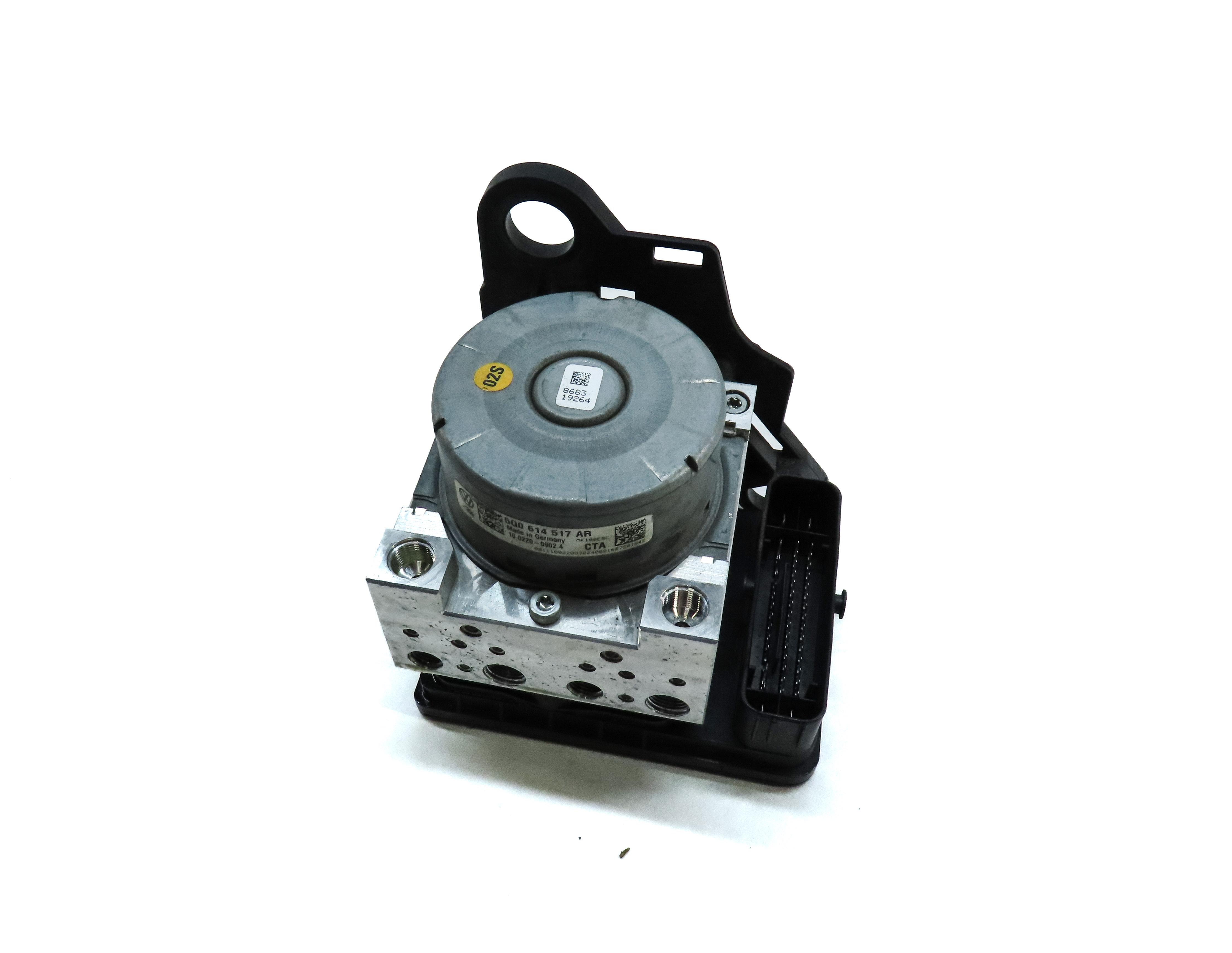 17-18 AUDI A3 (8V) SEDAN CONVERTIBLE ABS ANTI-LOCK BRAKE PUMP w/ CONTROL MODULE — exact item pictured