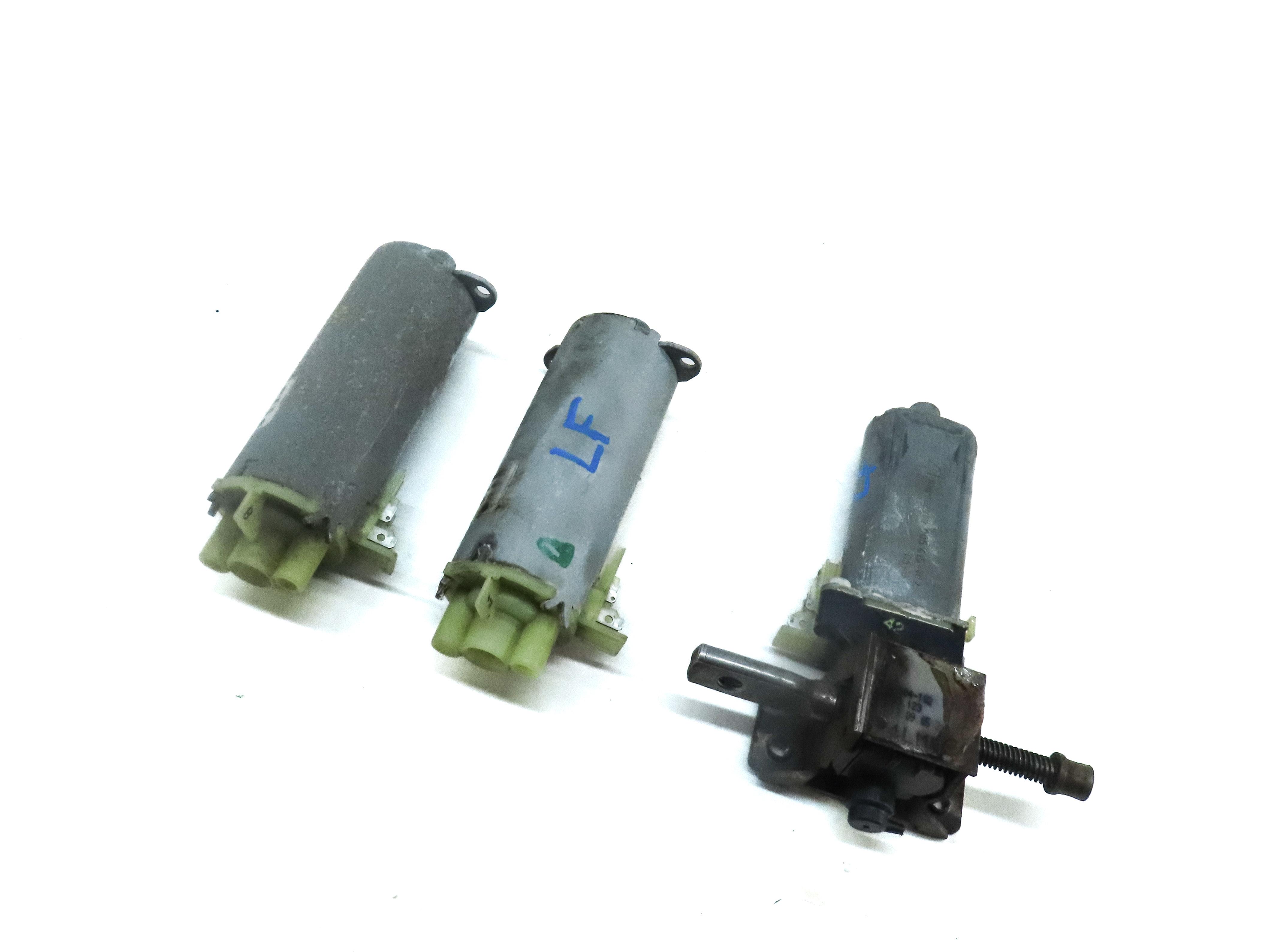 2006 PORSCHE CAYENNE (955) FRONT LEFT DRIVER SEAT TRACK MOTOR SET 3 — exact item pictured