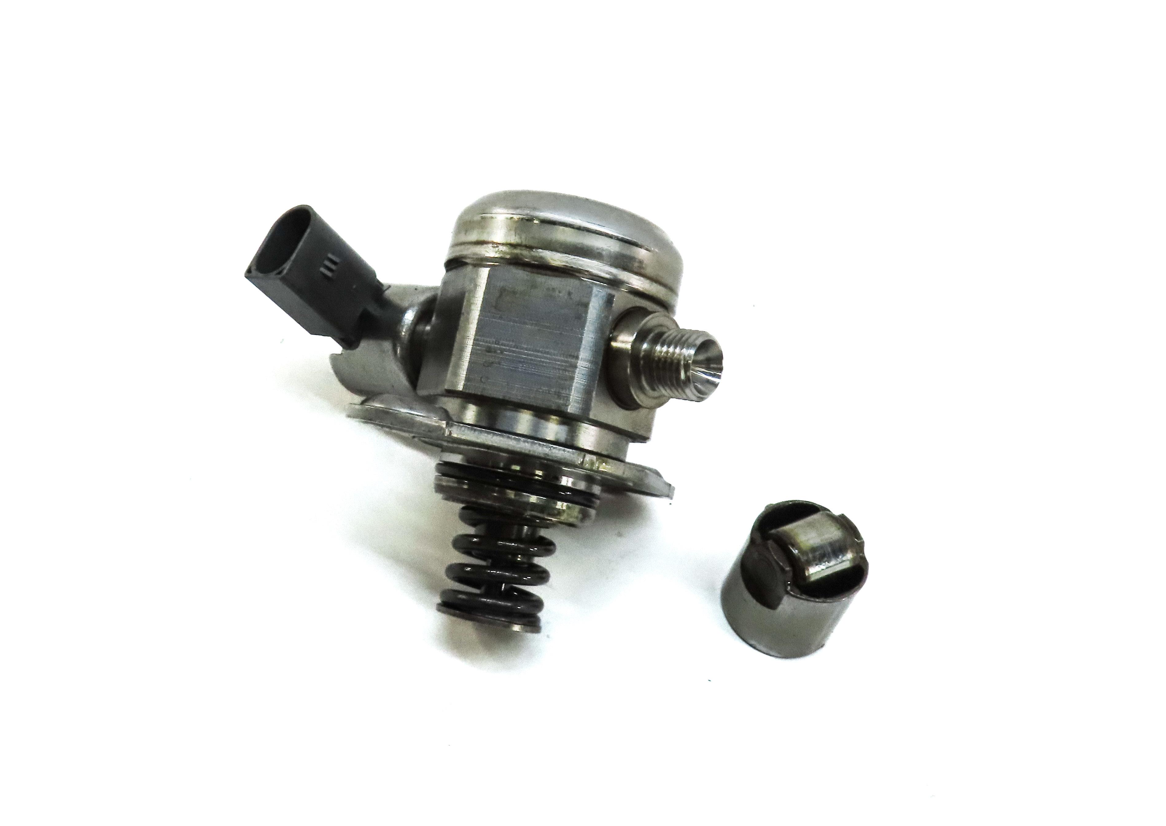 08-14 BMW 5 6 7 X5 X6 F01 F10 E70 E71 4.4L MECHANICAL HIGH PRESSURE FUEL PUMP — exact item pictured