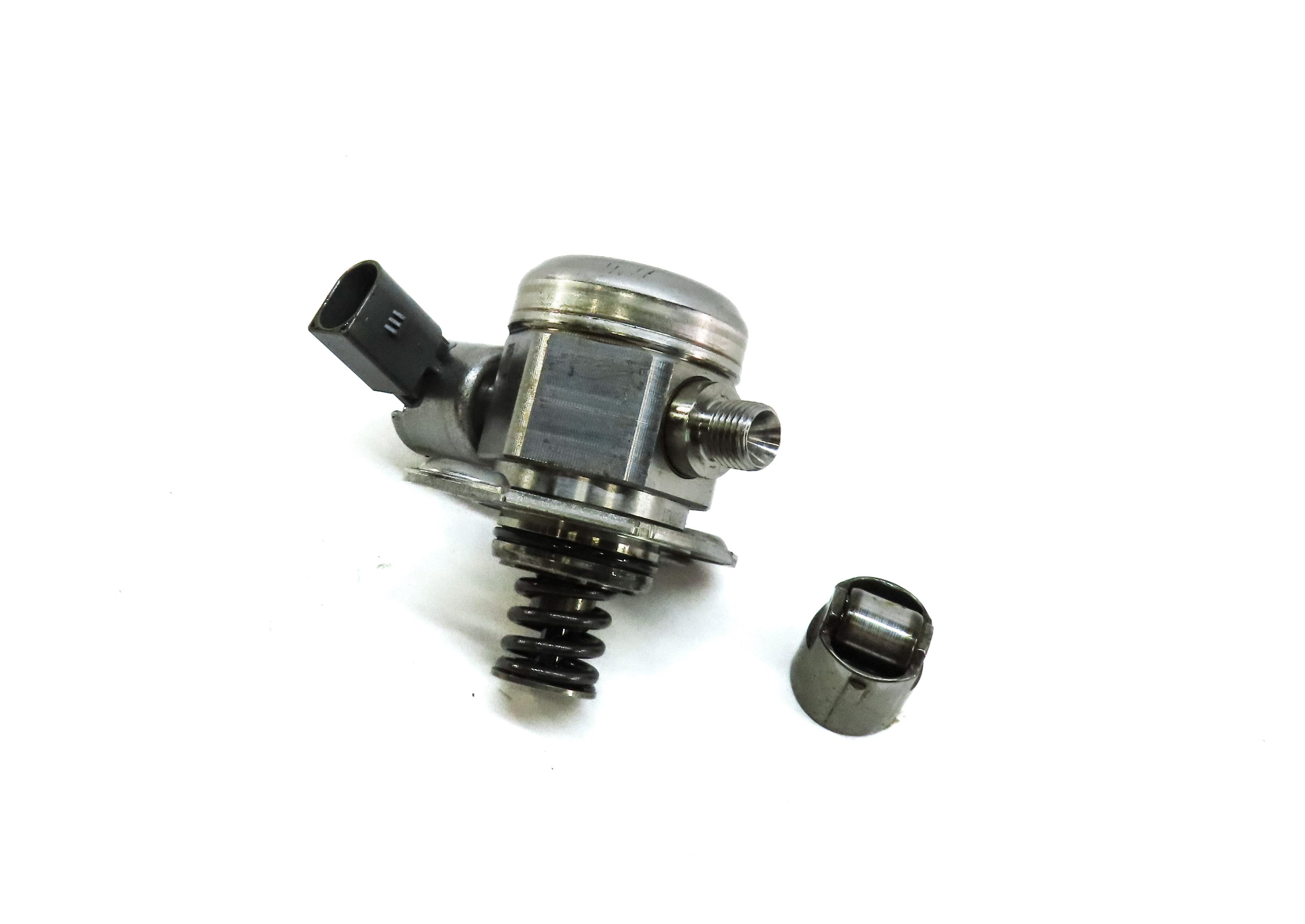 08-14 BMW 5 6 7 X5 X6 F01 F10 E70 E71 4.4L MECHANICAL HIGH PRESSURE FUEL PUMP — exact item pictured