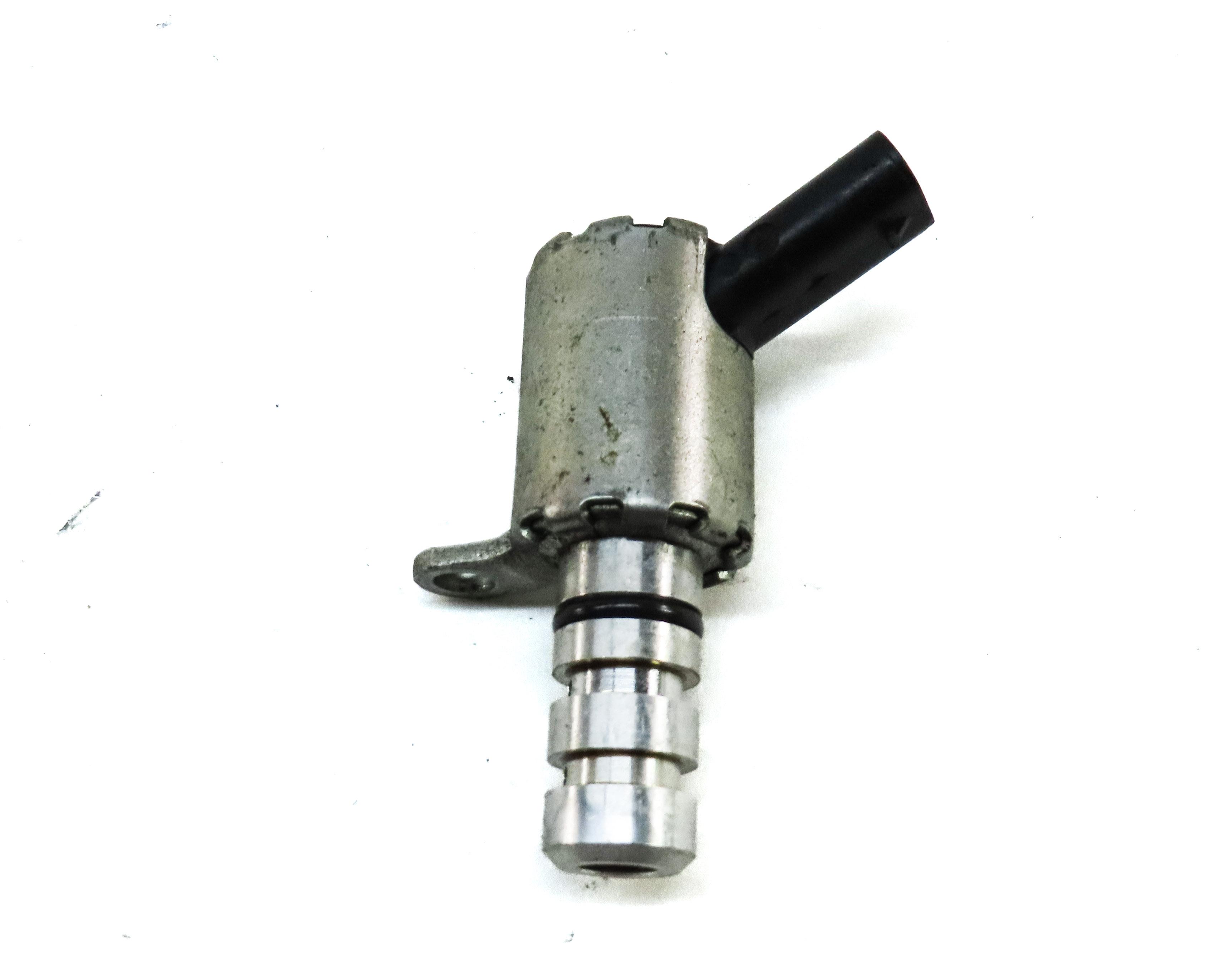 2011 AUDI Q5 (B8 8R) 3.2L CALB FSI ENGINE CAMSHAFT OIL PRESSURE SOLENOID — exact item pictured