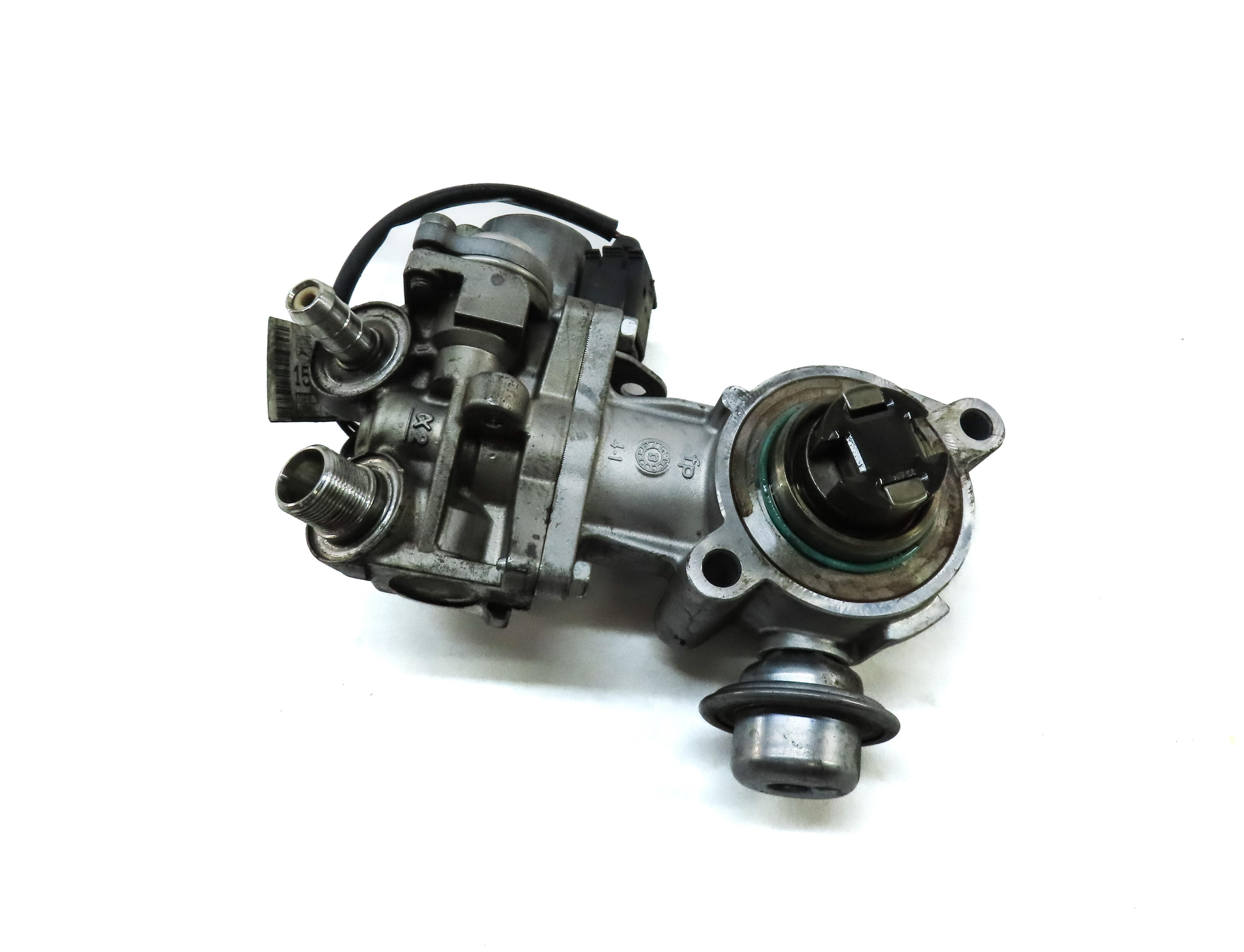 12-15 MERCEDES C250 SLK250 (R172 W204) 1.8L TURBO ENGINE HIGH PRESSURE FUEL PUMP — exact item pictured