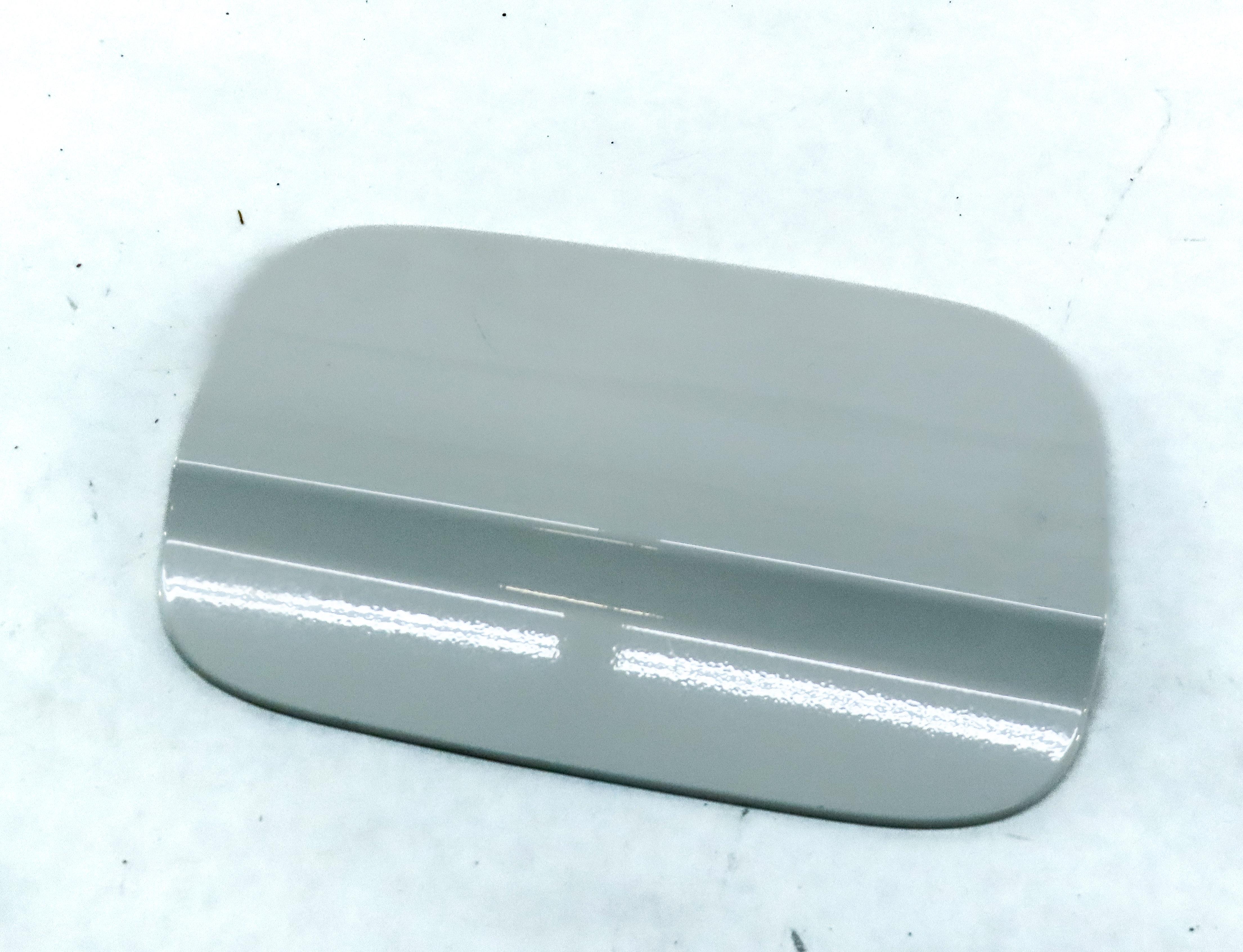 2008-2014 MERCEDES C250 C300 C350 C63 (W204) FUEL TANK DOOR (CALCITE WHITE) — exact item pictured