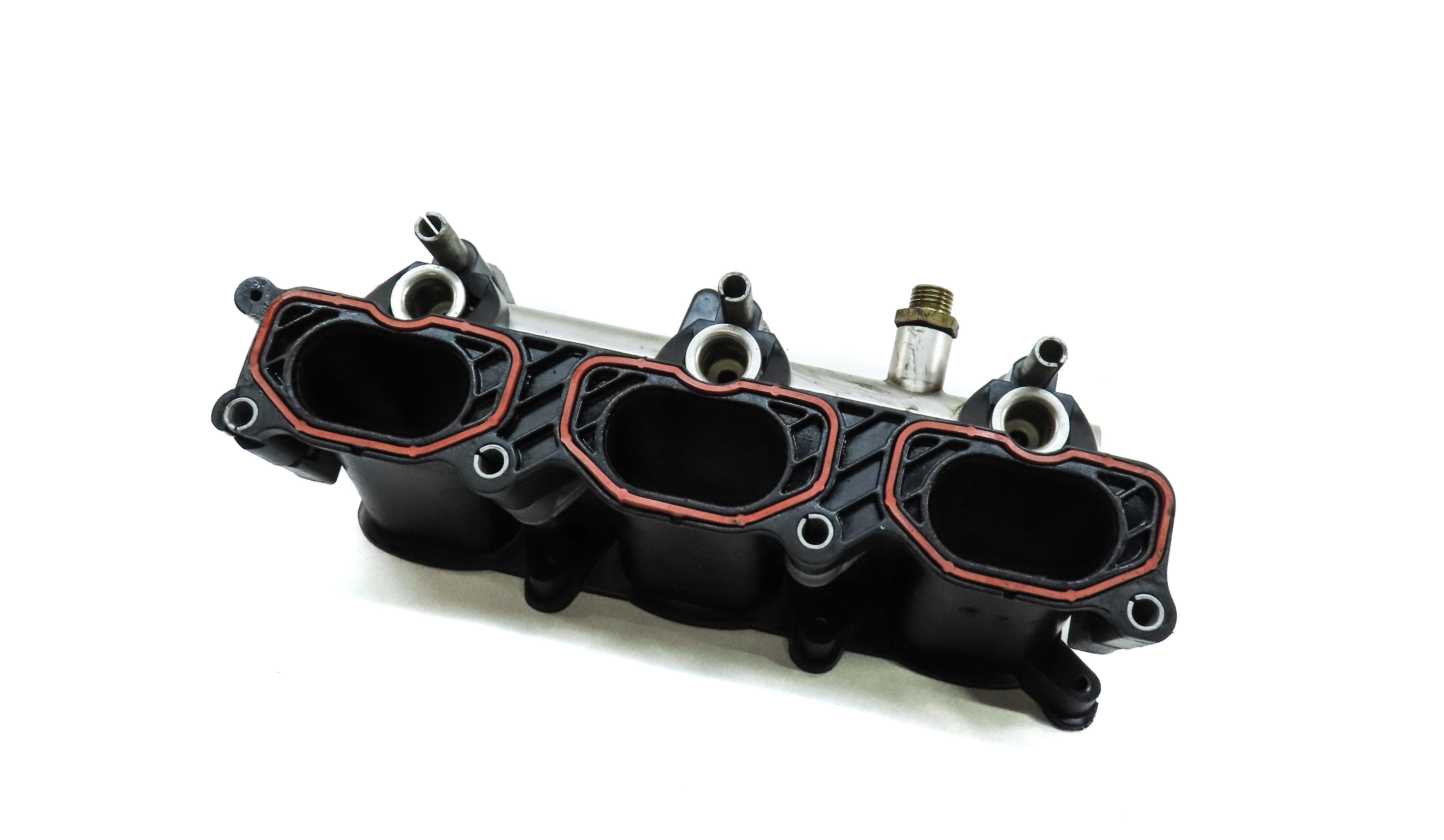2010 AUDI Q5 (B8 8R) 3.2L CALB FSI ENGINE RIGHT LOWER INTAKE MANIFOLD DUFFUSER — exact item pictured