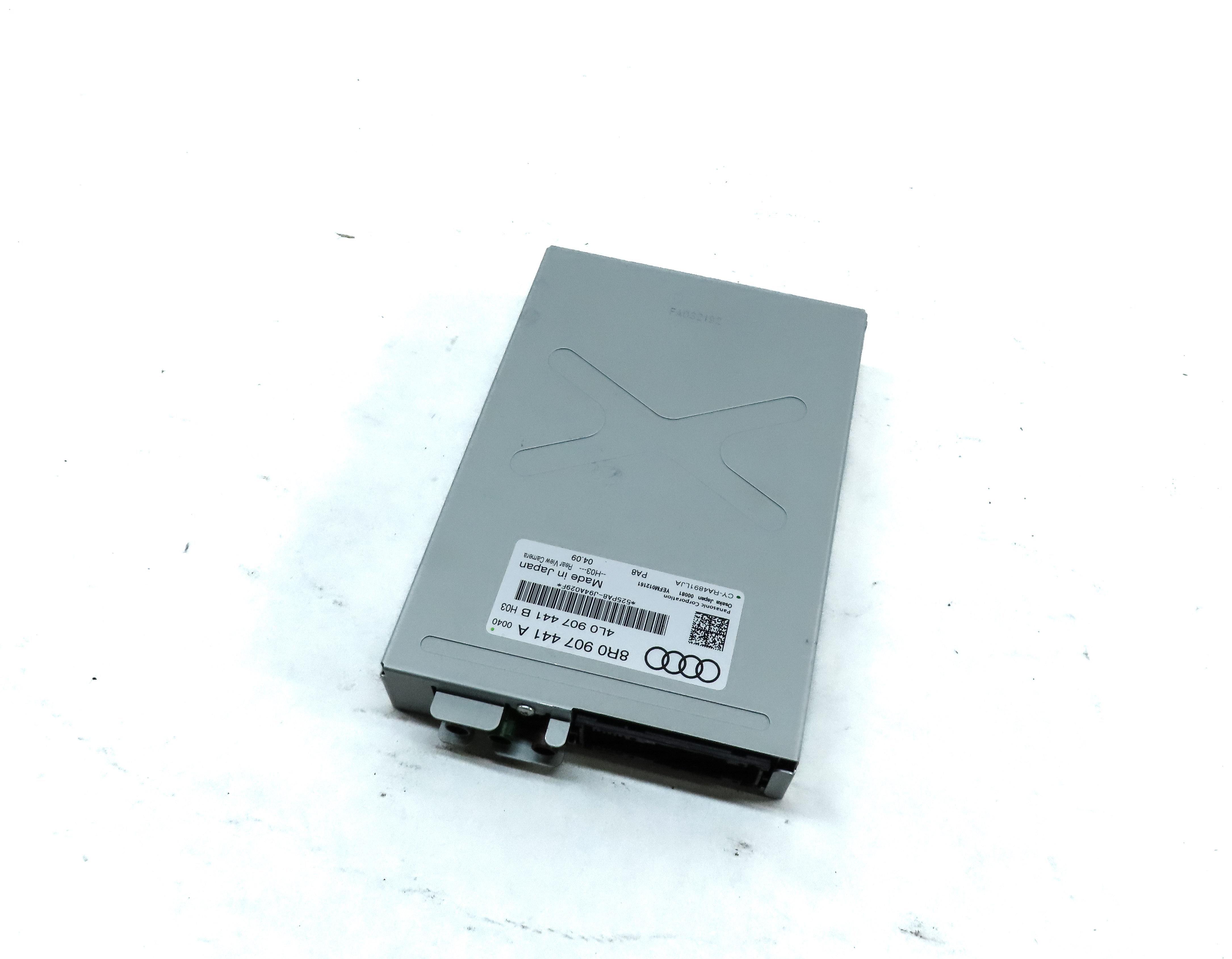 2009-2017 AUDI Q5 (B8 8R) REARVIEW BACKUP REVERSE CAMERA CONTROL MODULE — exact item pictured