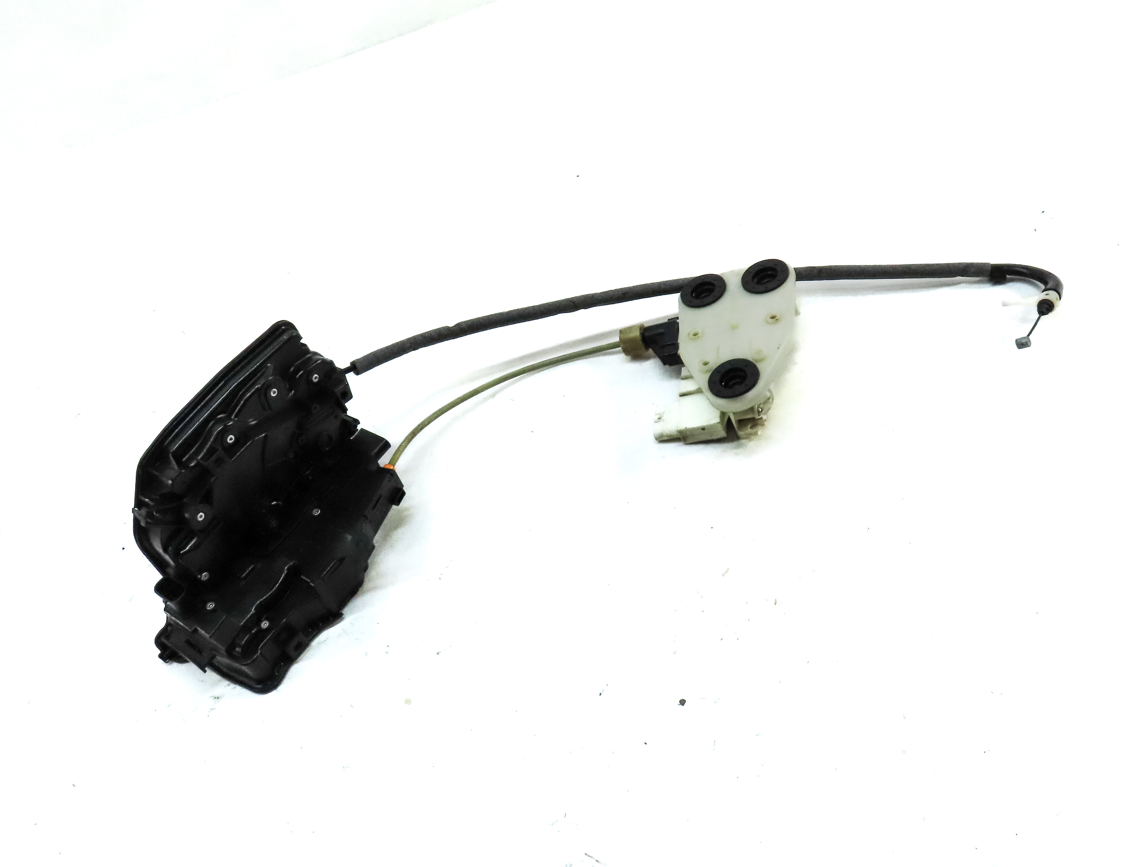 14-19 BMW 740i 750i 760i X5 X6 (F01 F15 F16) RIGHT REAR SOFT CLOSE DOOR LATCH — exact item pictured