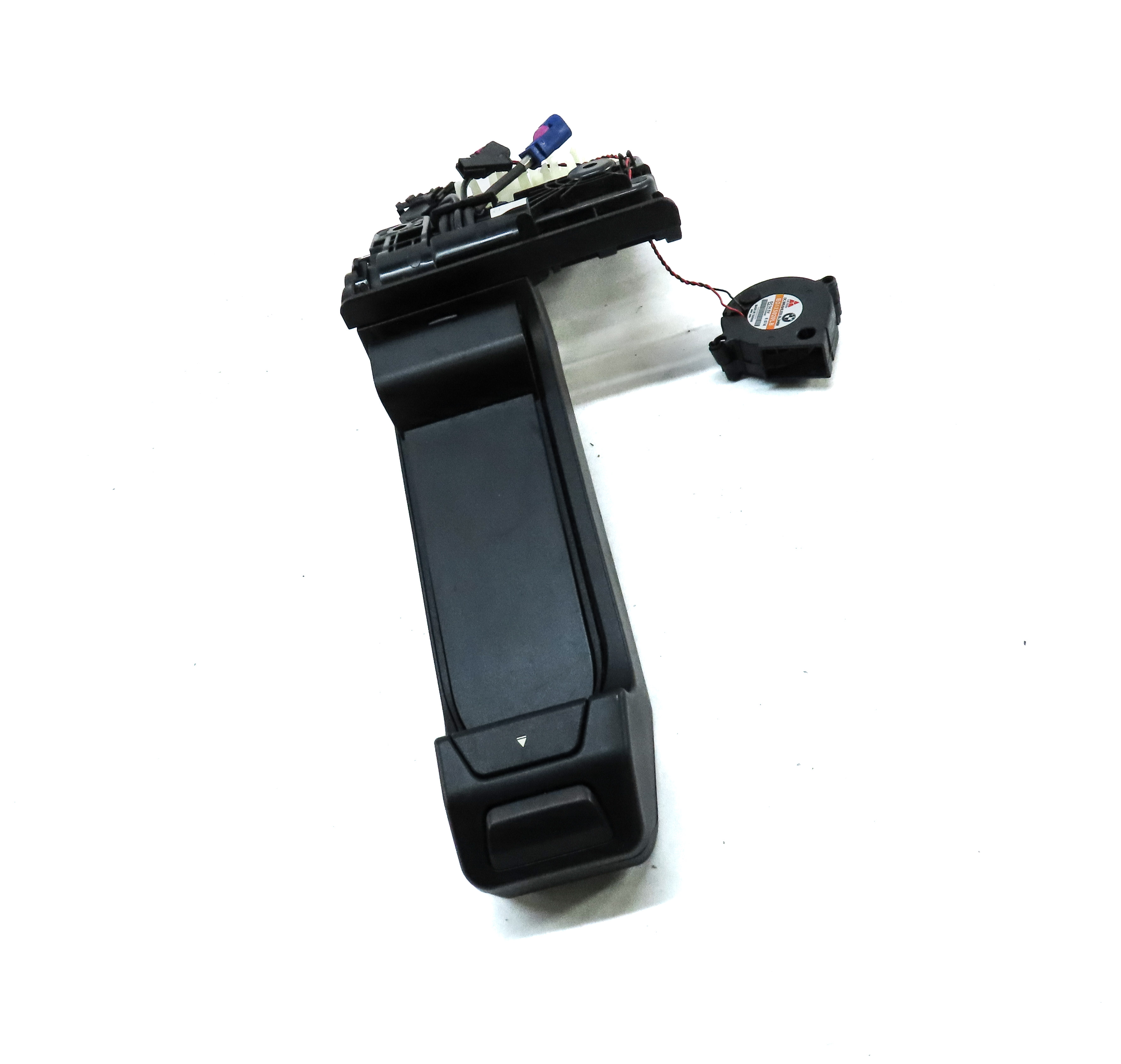 2014 BMW X5 (F15) CENTER CONSOLE CELL PHONE CHARGING DOCK CRADLE — exact item pictured