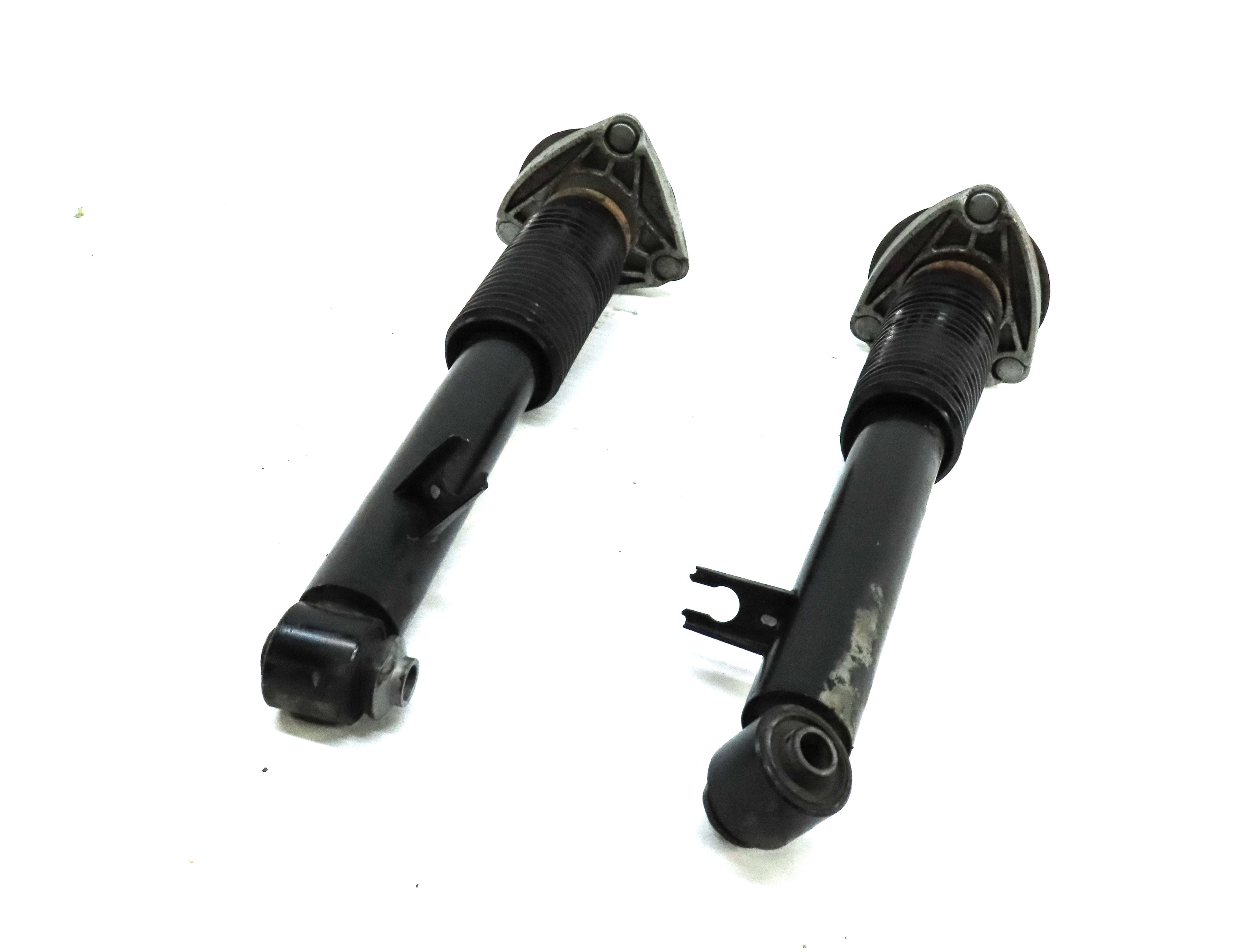 2014 BMW X5 (F15) AWD REAR LEFT & RIGHT STANDARD SUSPENSION SHOCK STRUT SET 2 — exact item pictured