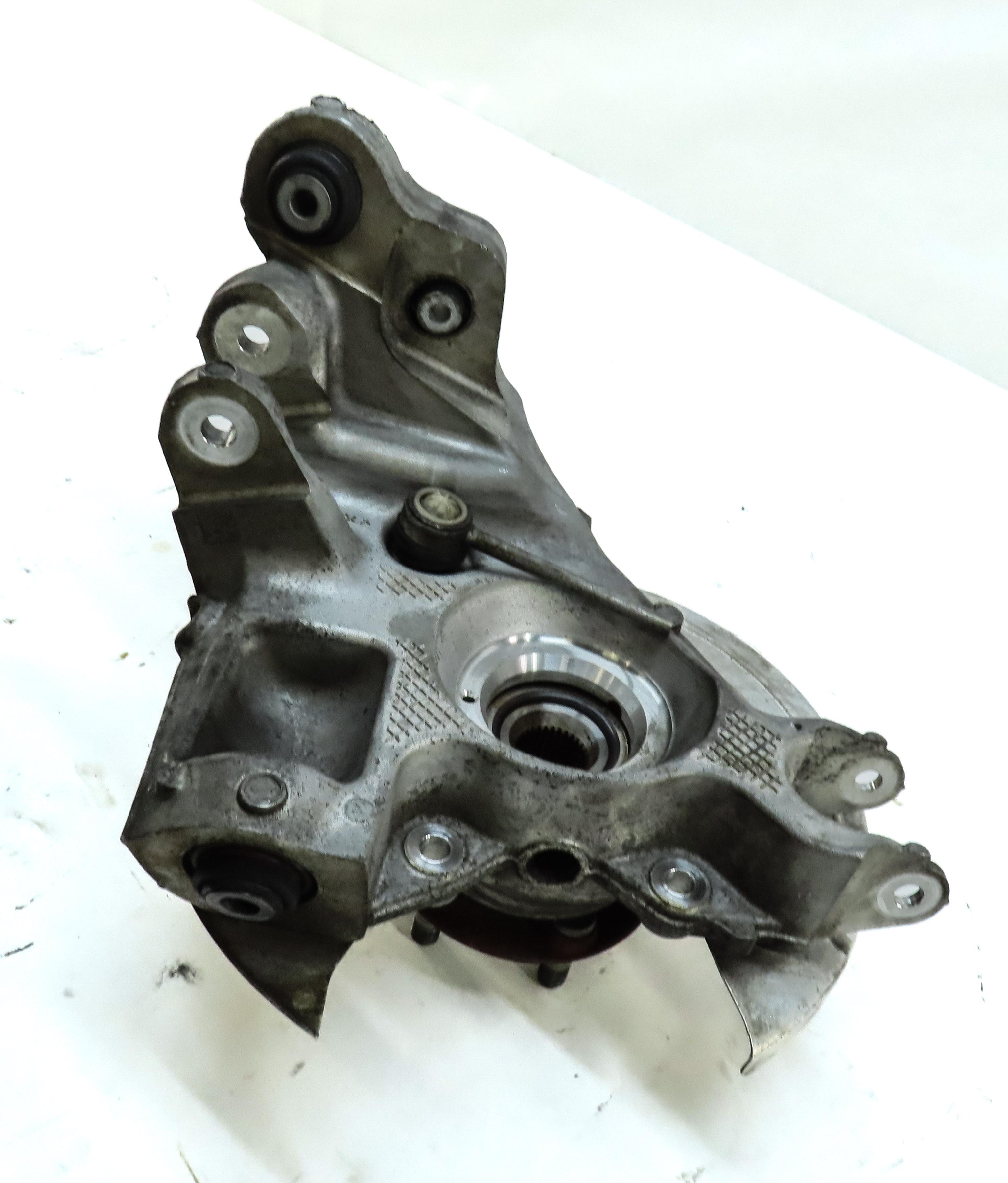 2015-2019 LAND ROVER DISCOVERY SPORT (L550) RIGHT PASSENGER REAR SPINDLE KNUCKLE — exact item pictured