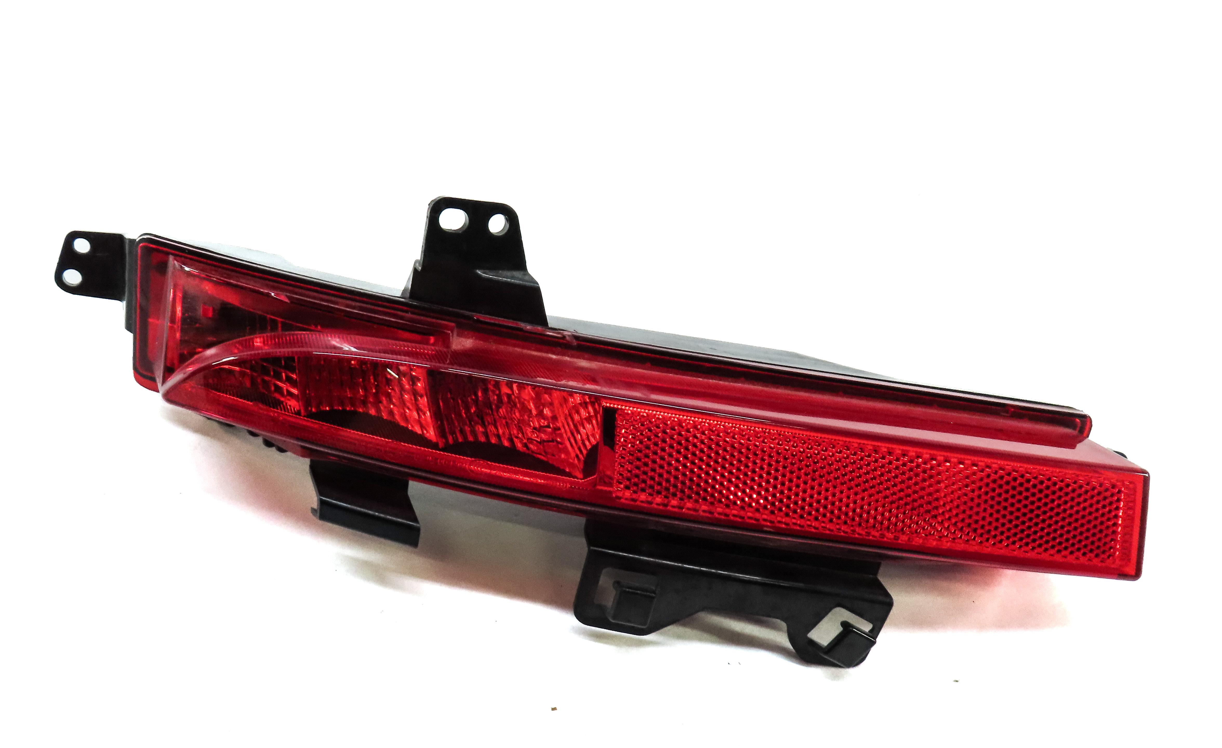 15-19 LAND ROVER DISCOVERY SPORT (L550) LEFT REAR BUMPER TAILLIGHT LIGHT LAMP — exact item pictured