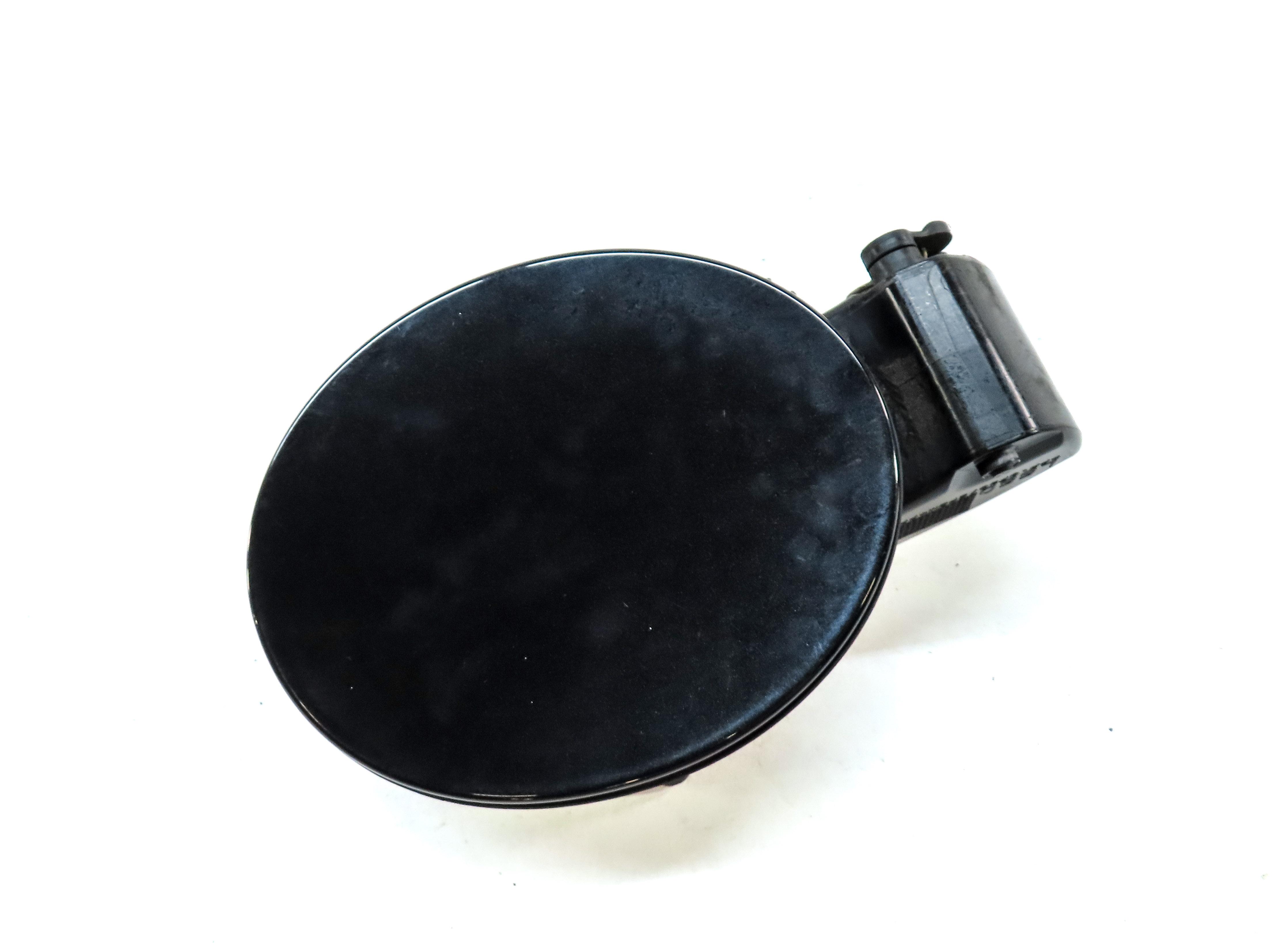 2015-2019 LAND ROVER DISCOVER SPORT (L550) FUEL TANK DOOR LID COVER TRIM (BLACK) — exact item pictured