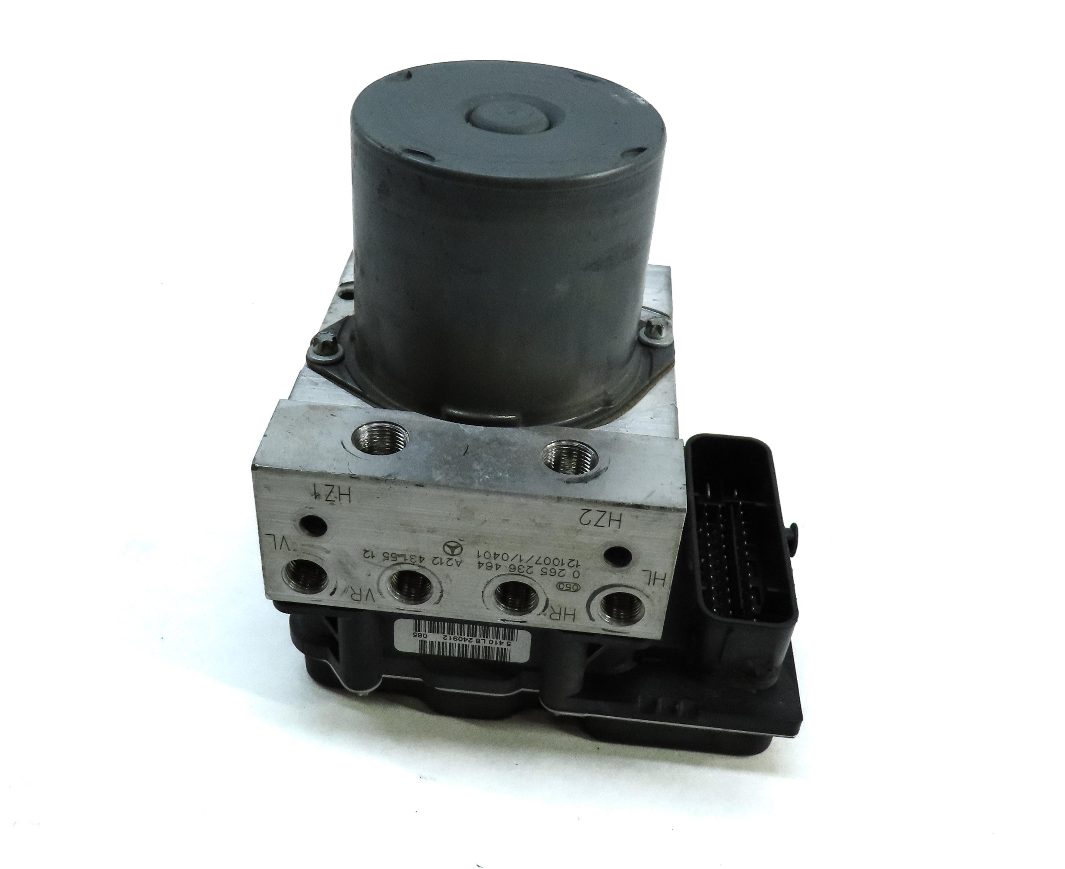 2013 MERCEDES E300 E350 E550 (W212) - 2014 CLS550 (W218) BRAKE PUMP w/ MODULE — exact item pictured