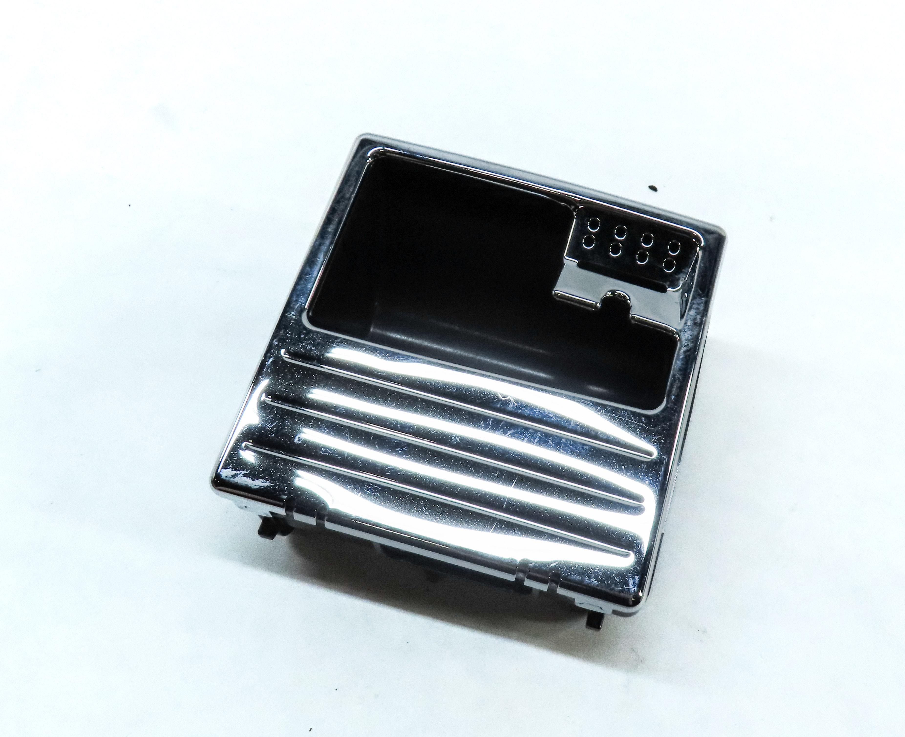 2013 MERCEDES E CLASS (W212) FRONT ASHTRAY ASH TRAY CHROME INSERT 2128100430 — exact item pictured