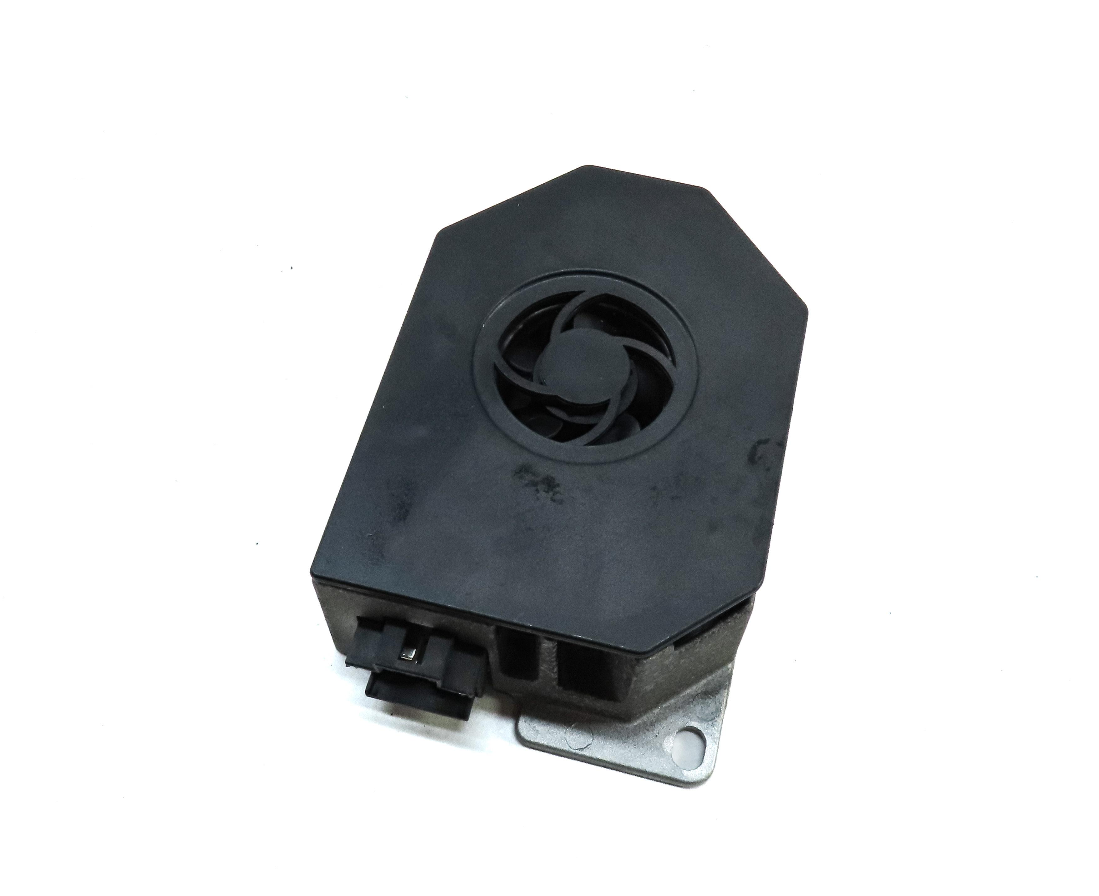 2013 MERCEDES E CLASS (W212) RADIO SPEAKER SUBWOOFER SUB WOOFER AMPLIFIER AMP — exact item pictured
