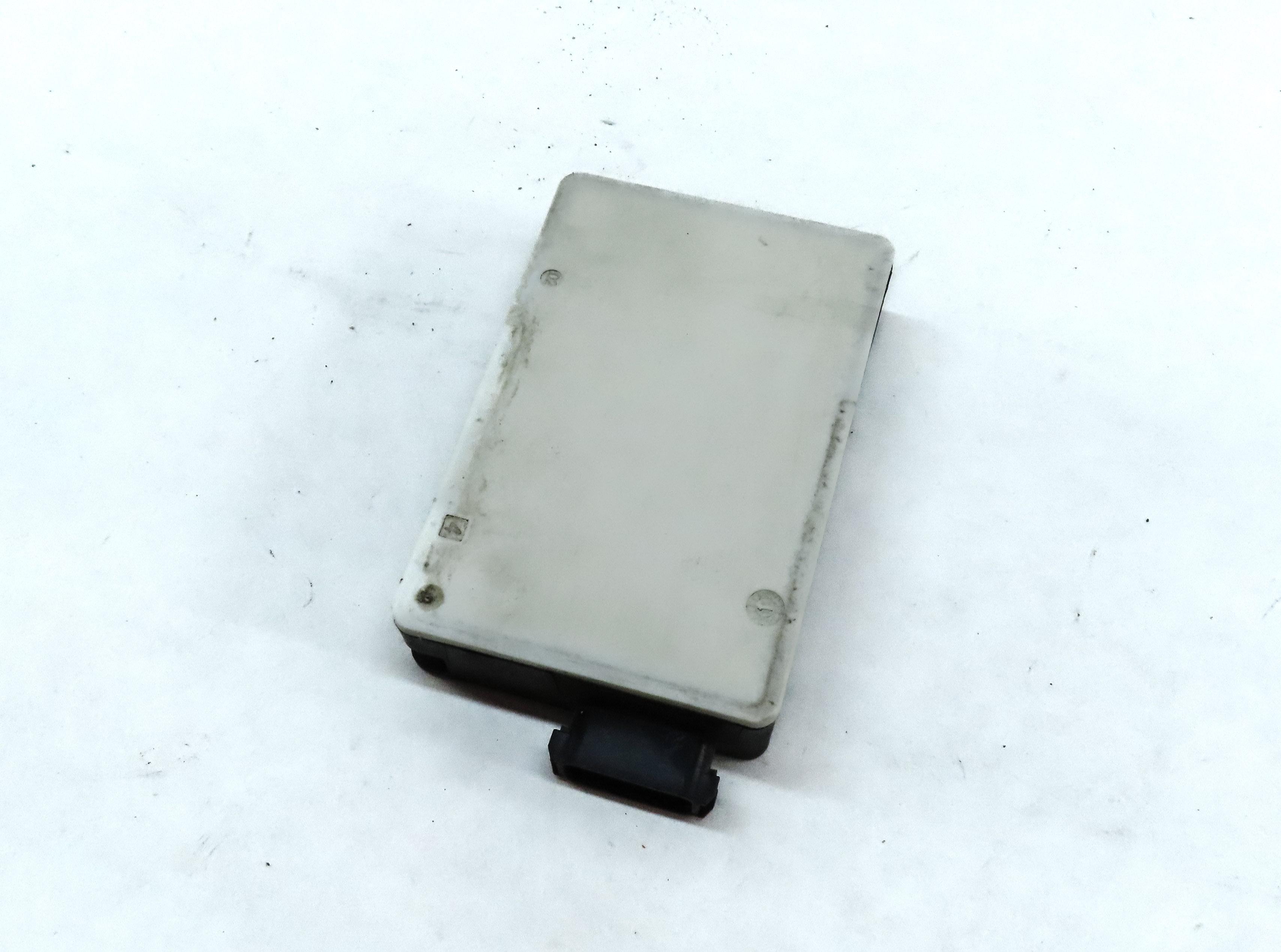 14-15 MERCEDES E-CLASS (W207 W212) FRONT ADAPTIVE CRUISE RADAR DISTANCE MODULE — exact item pictured