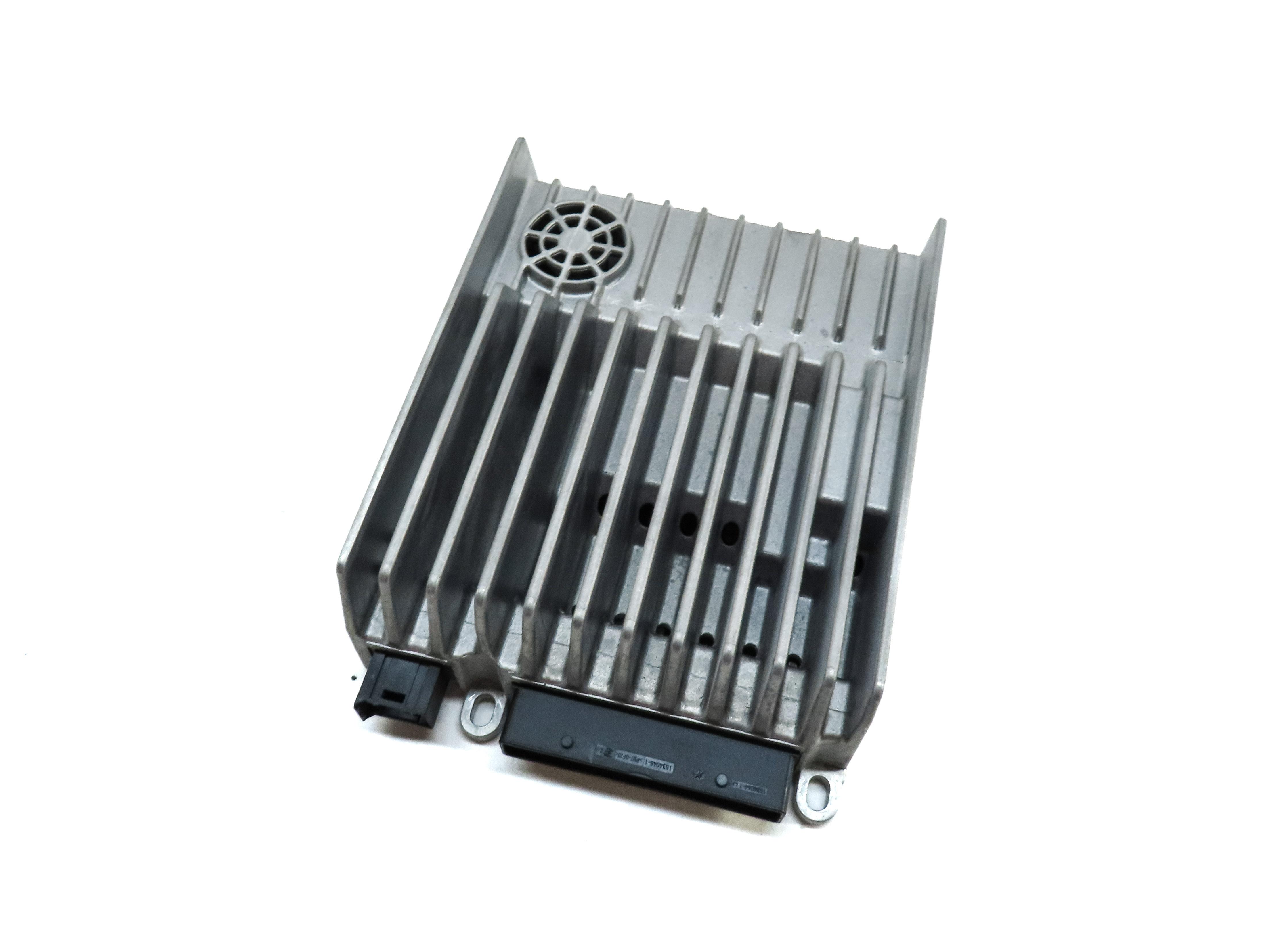 2012-2015 MERCEDES C E G GLK CLASS (W204 W212 X204 X463) BECKER AUDIO AMPLIFIER — exact item pictured