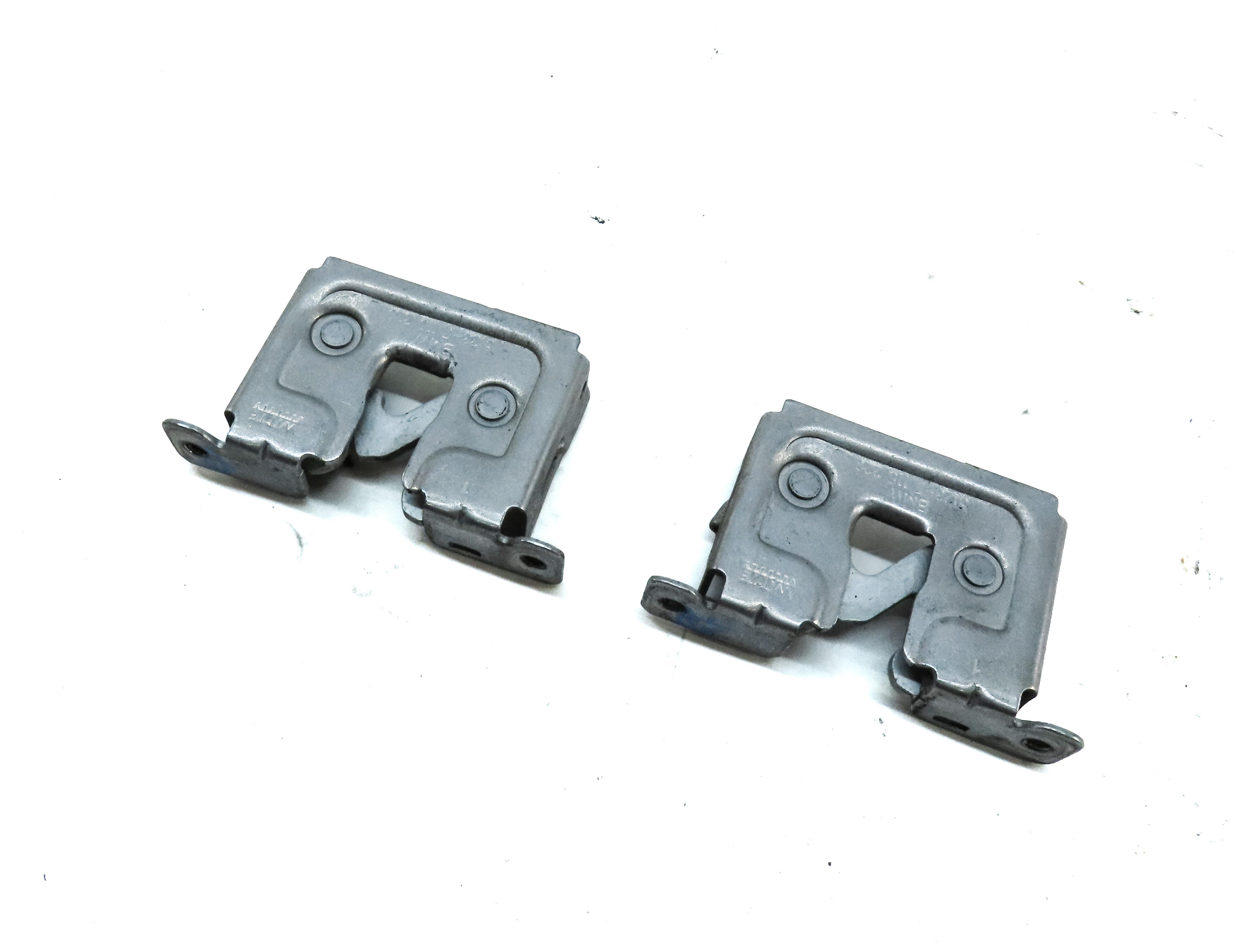 2013 BMW X1 (E84) LEFT & RIGHT FRONT HOOD LATCH SET 2 51237115229 — exact item pictured