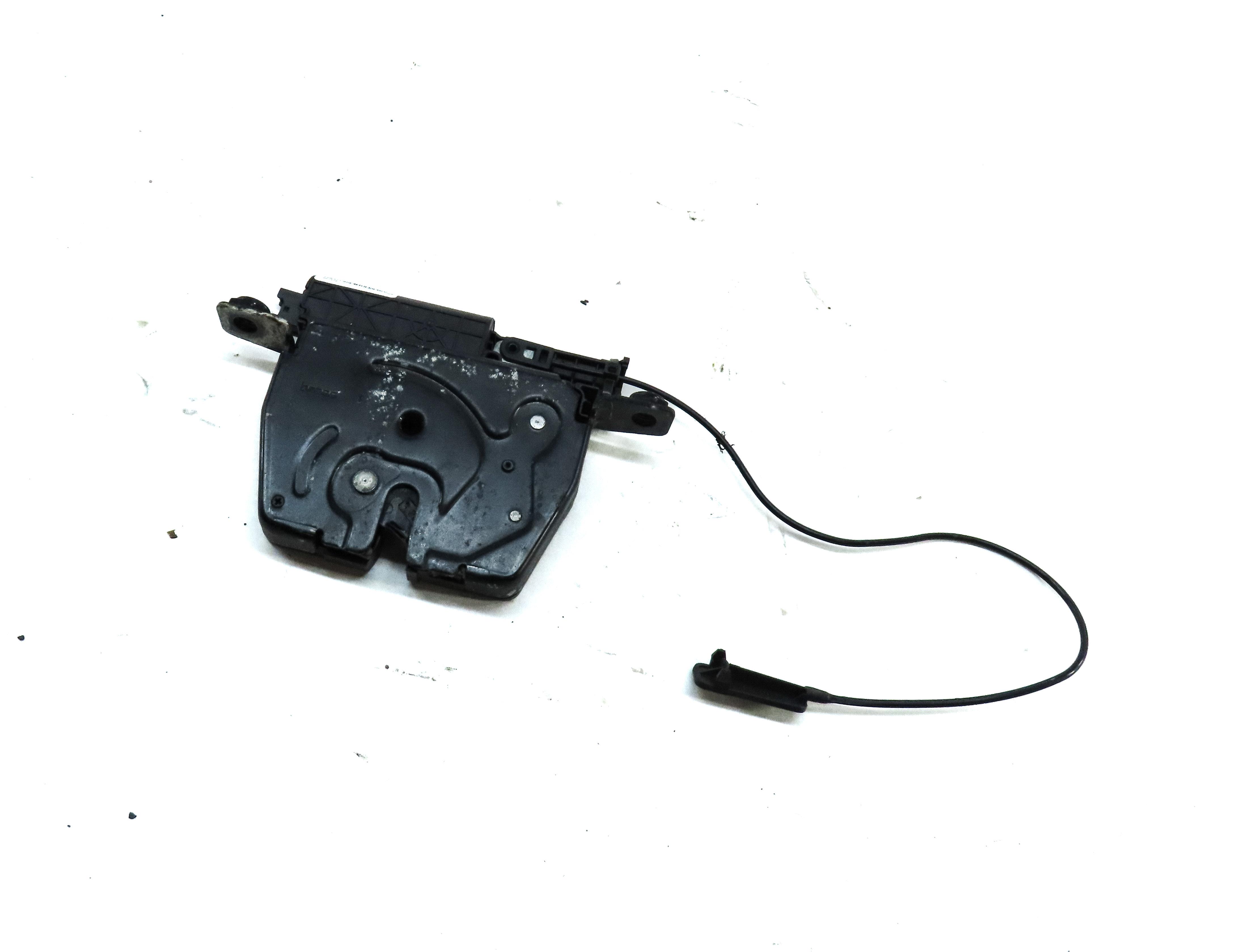 2013 BMW X1 (E84) REAR HATCH TRUNK LOCK LATCH ACTUATOR 51247200511 — exact item pictured