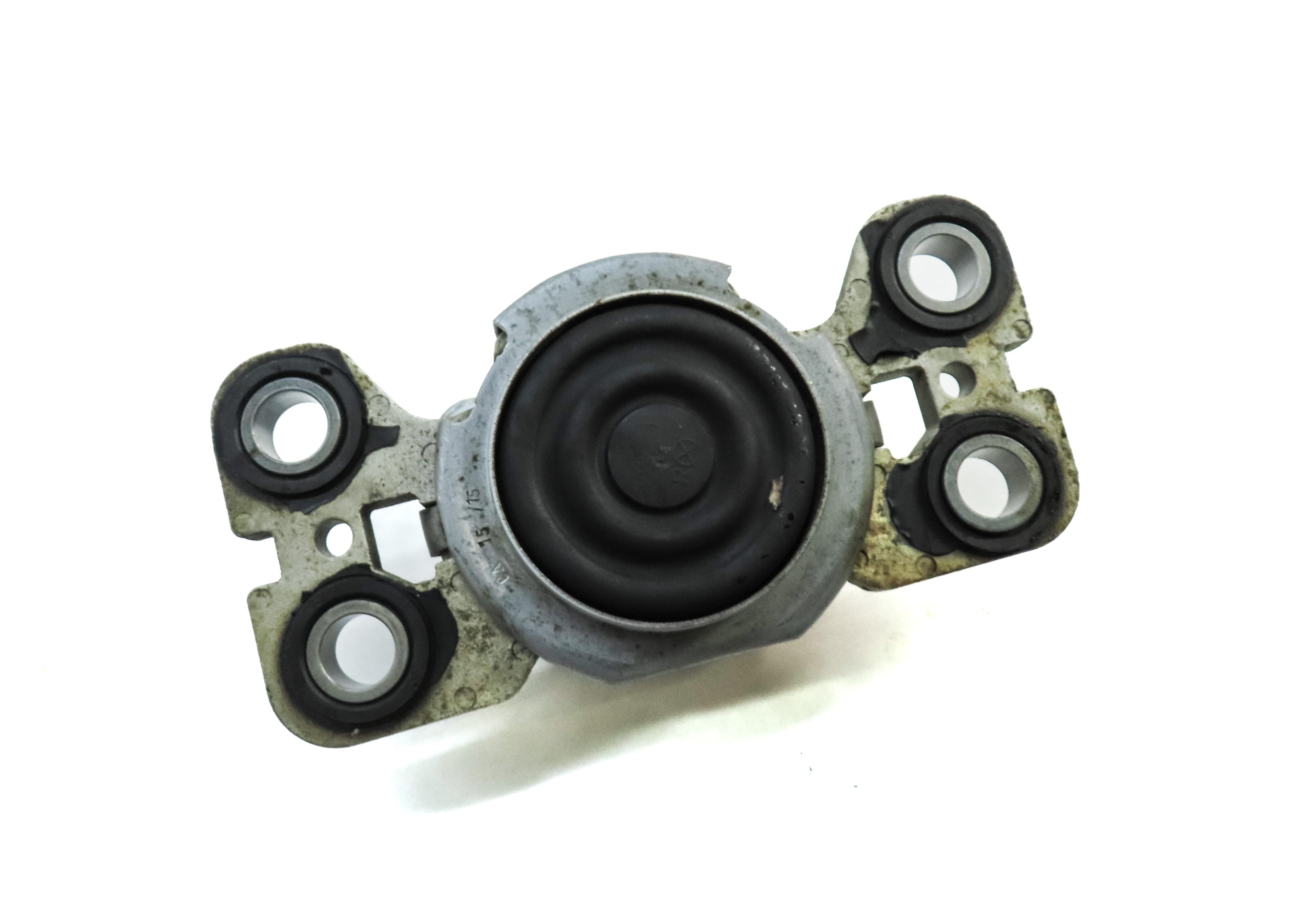 2016 RANGE ROVER EVOQUE (L538) 2.0L TURBO ENGINE REAR TRANSMISSION MOUNT BRACKET — exact item pictured