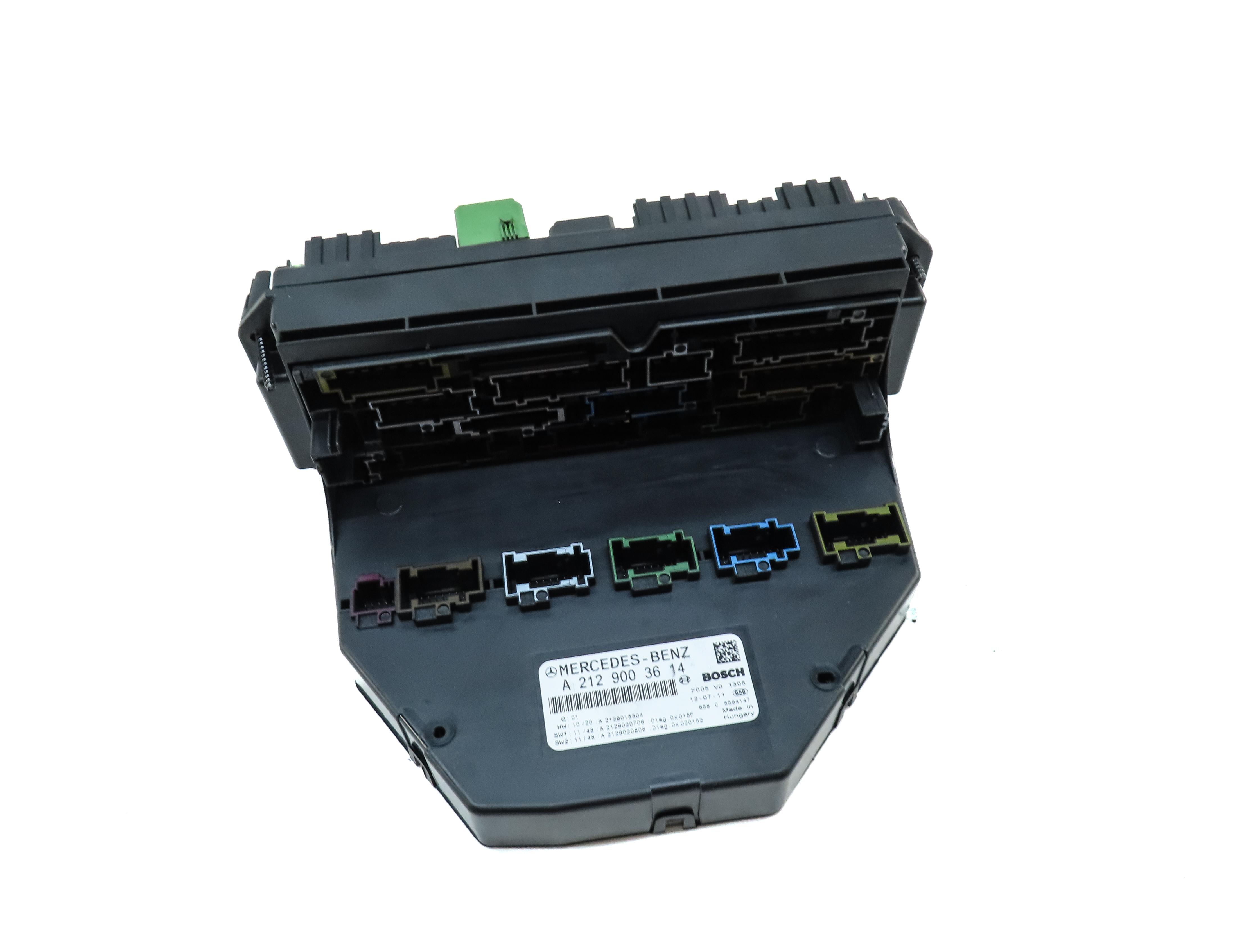 13 SLS E COUPE CONVERTIBLE (W207) FRONT SIGNAL ACQUISITION MODULE SAM FUSE BOX — exact item pictured